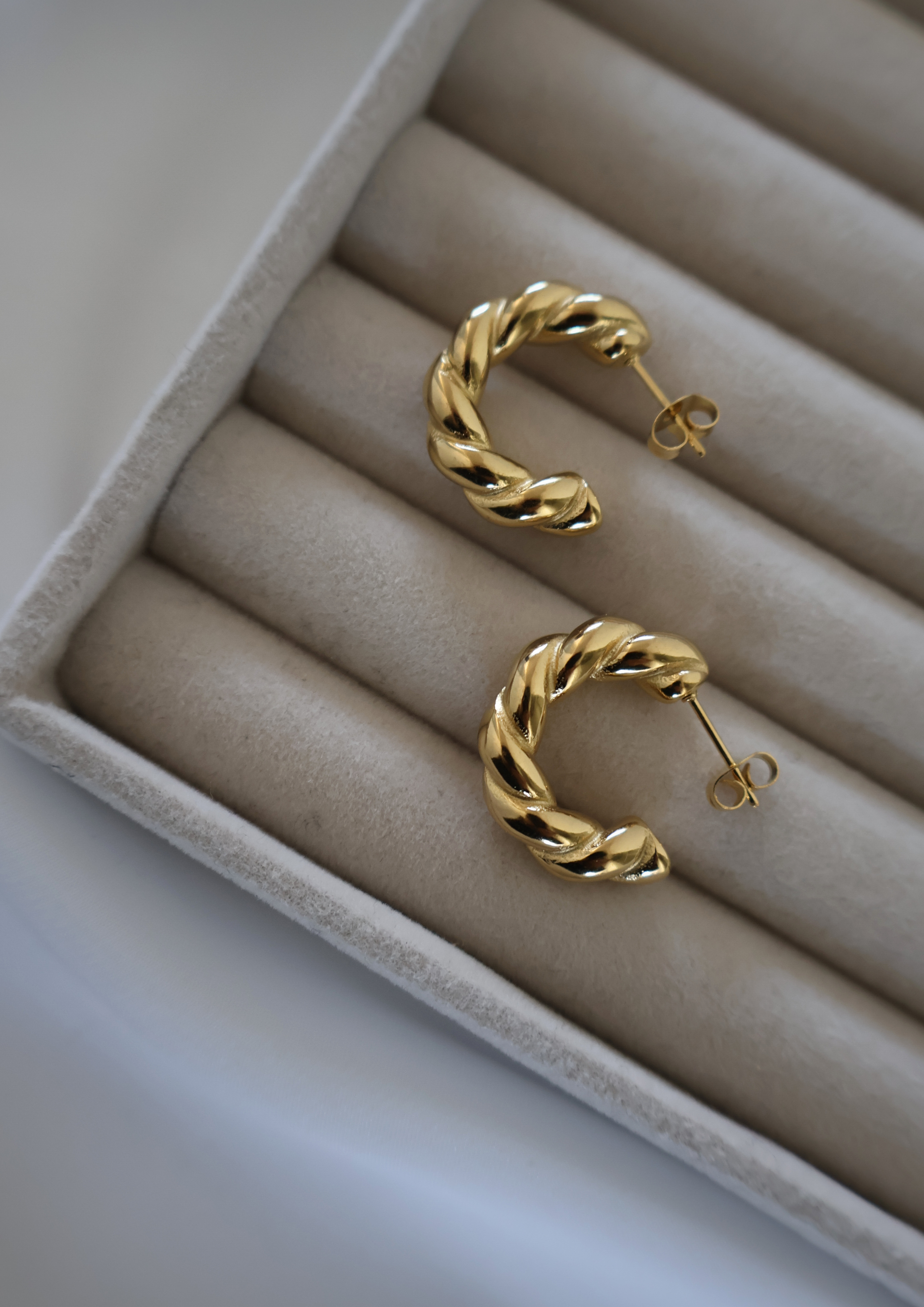 Lume Ohrstecker I Gold