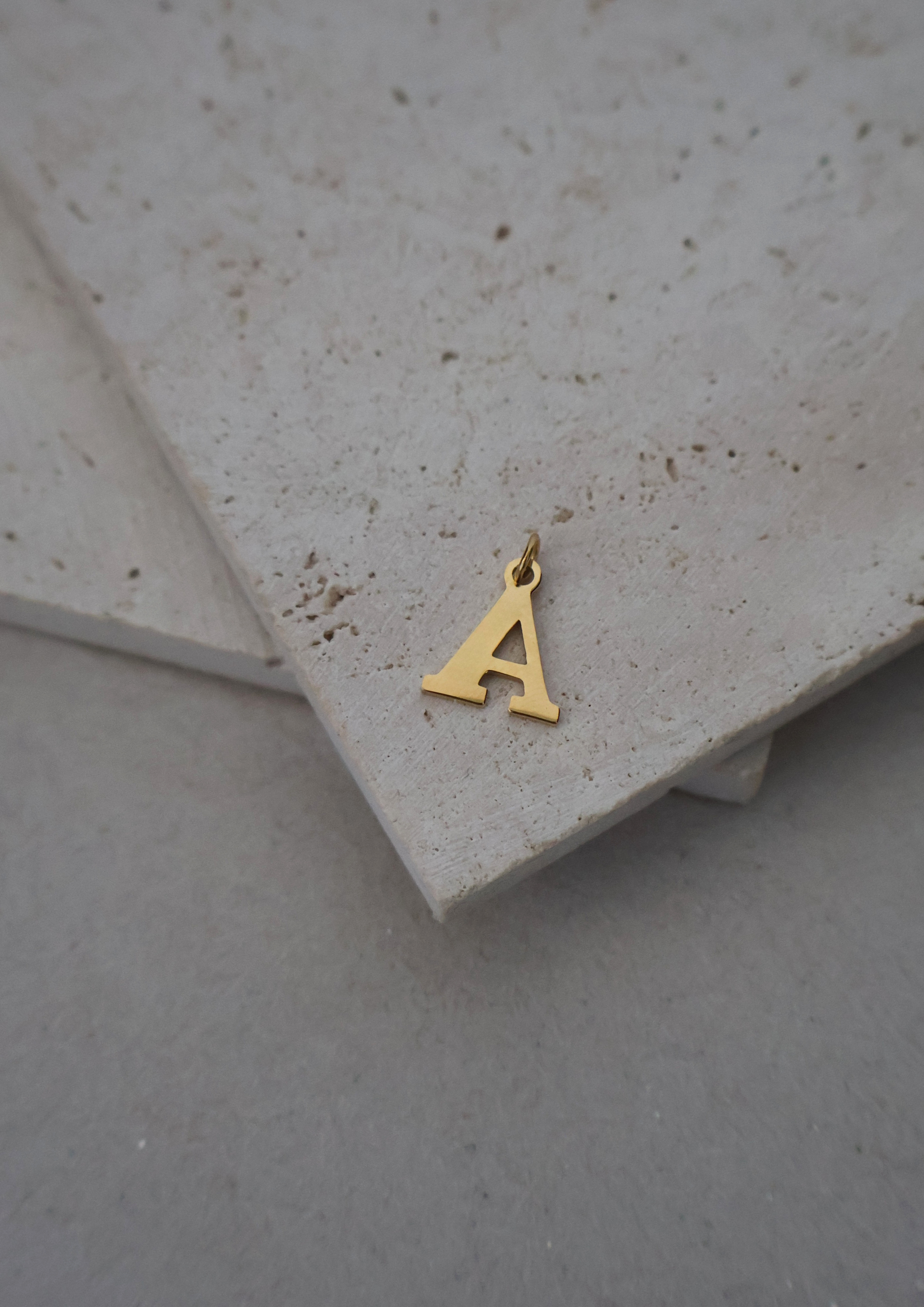 Grace Letter Halskette I GOLD