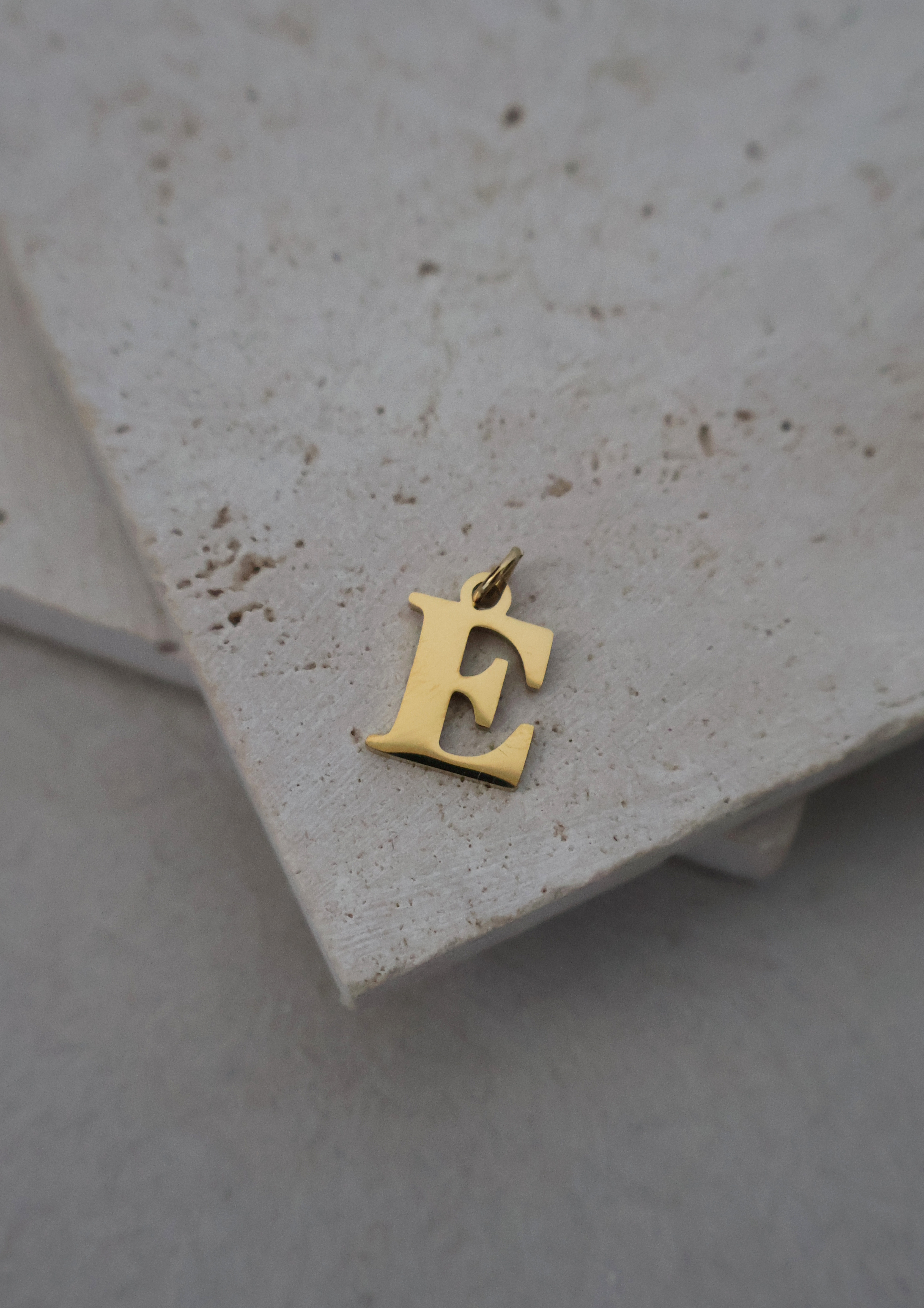 Grace Letter Halskette I GOLD