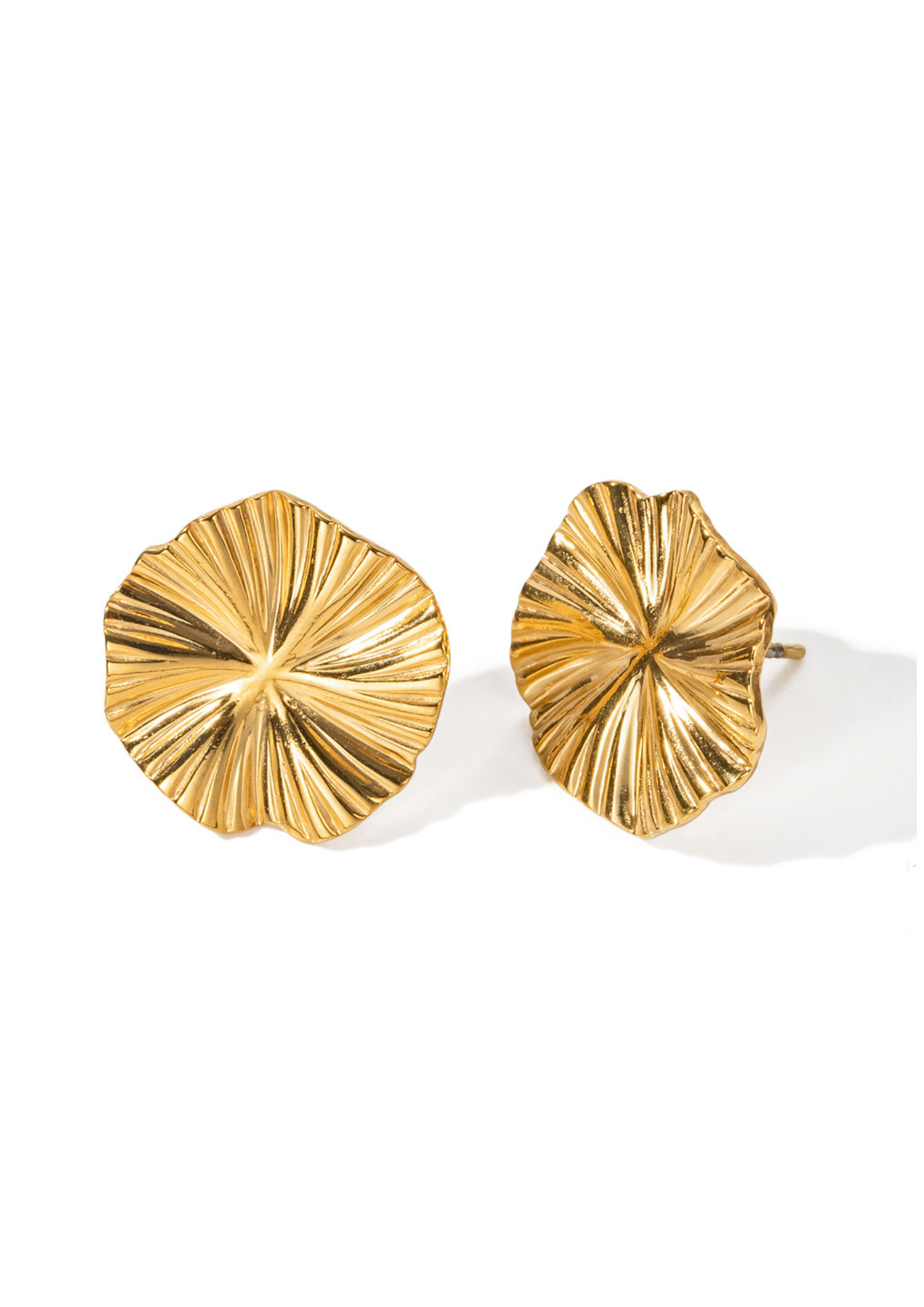Nuvea Ohrstecker I Gold