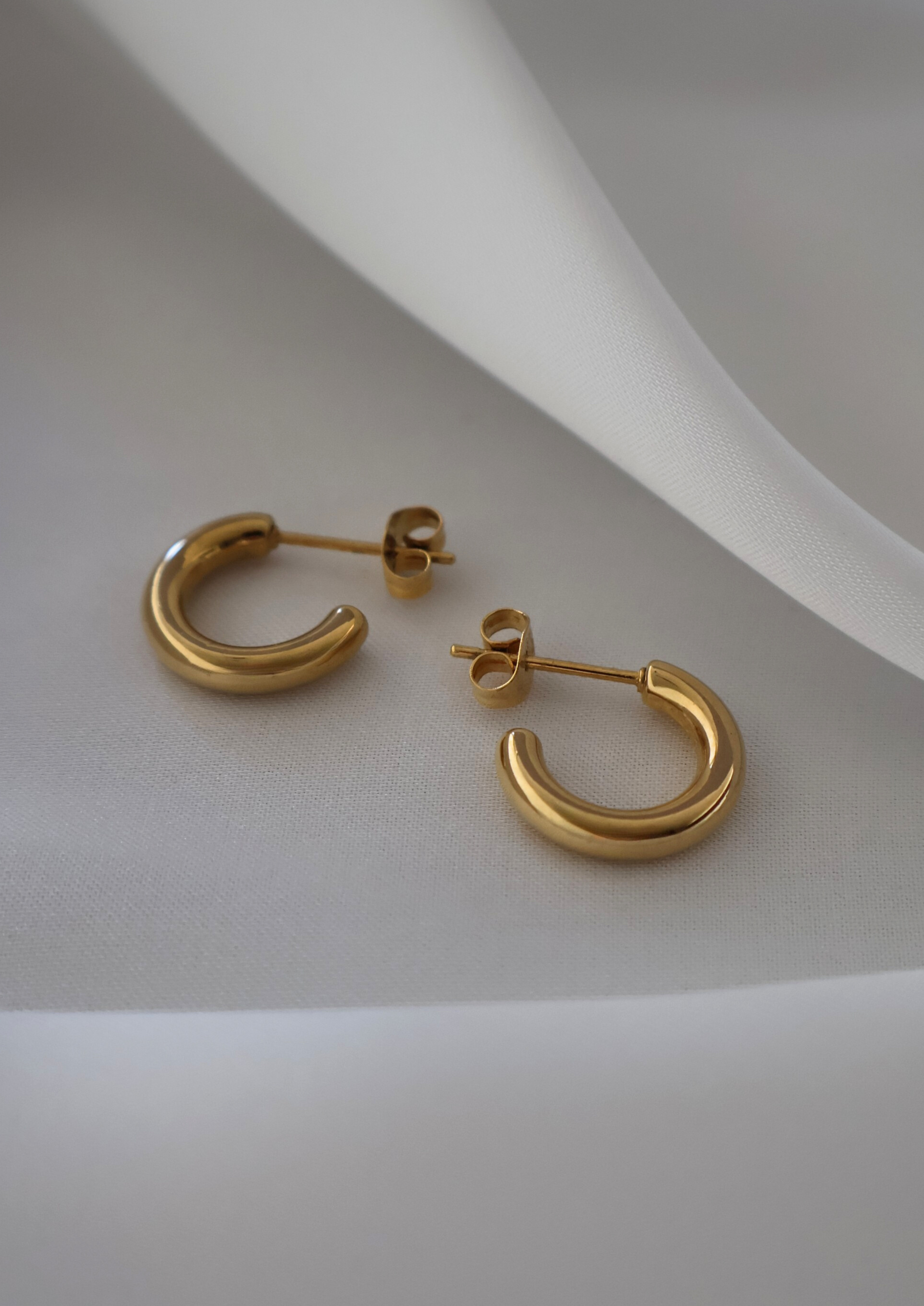 Aura Ohrstecker I GOLD