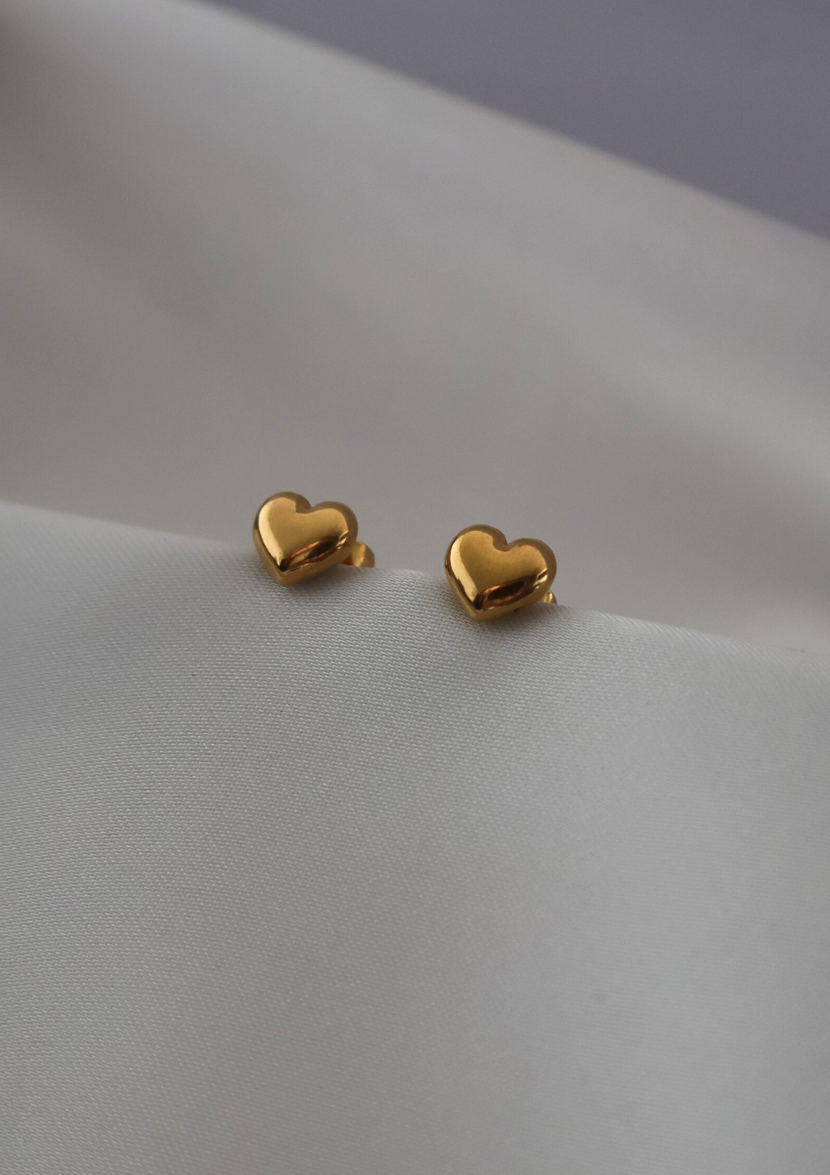 Tiny Hearts Ohrstecker I GOLD