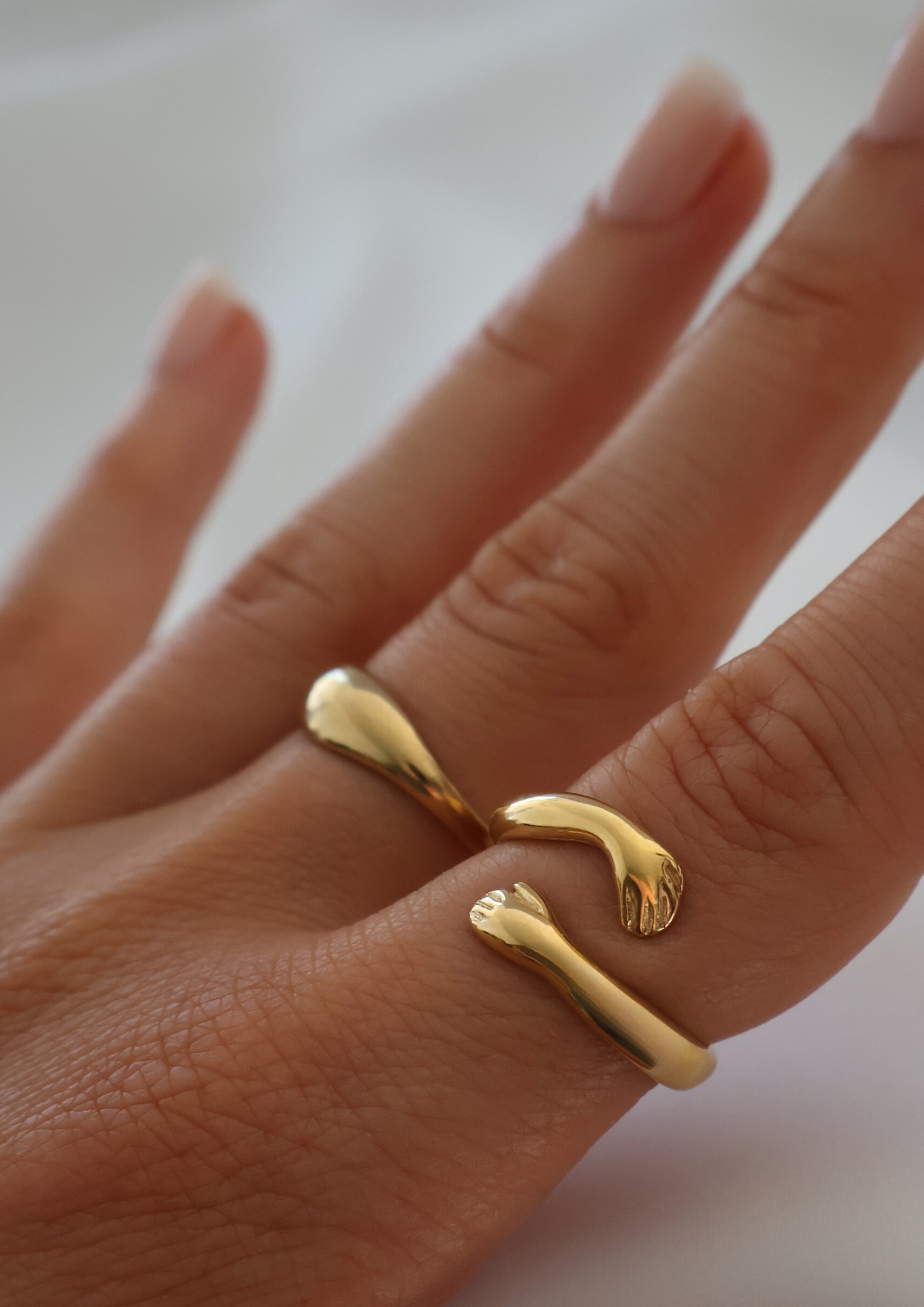Hug Me Ring I GOLD