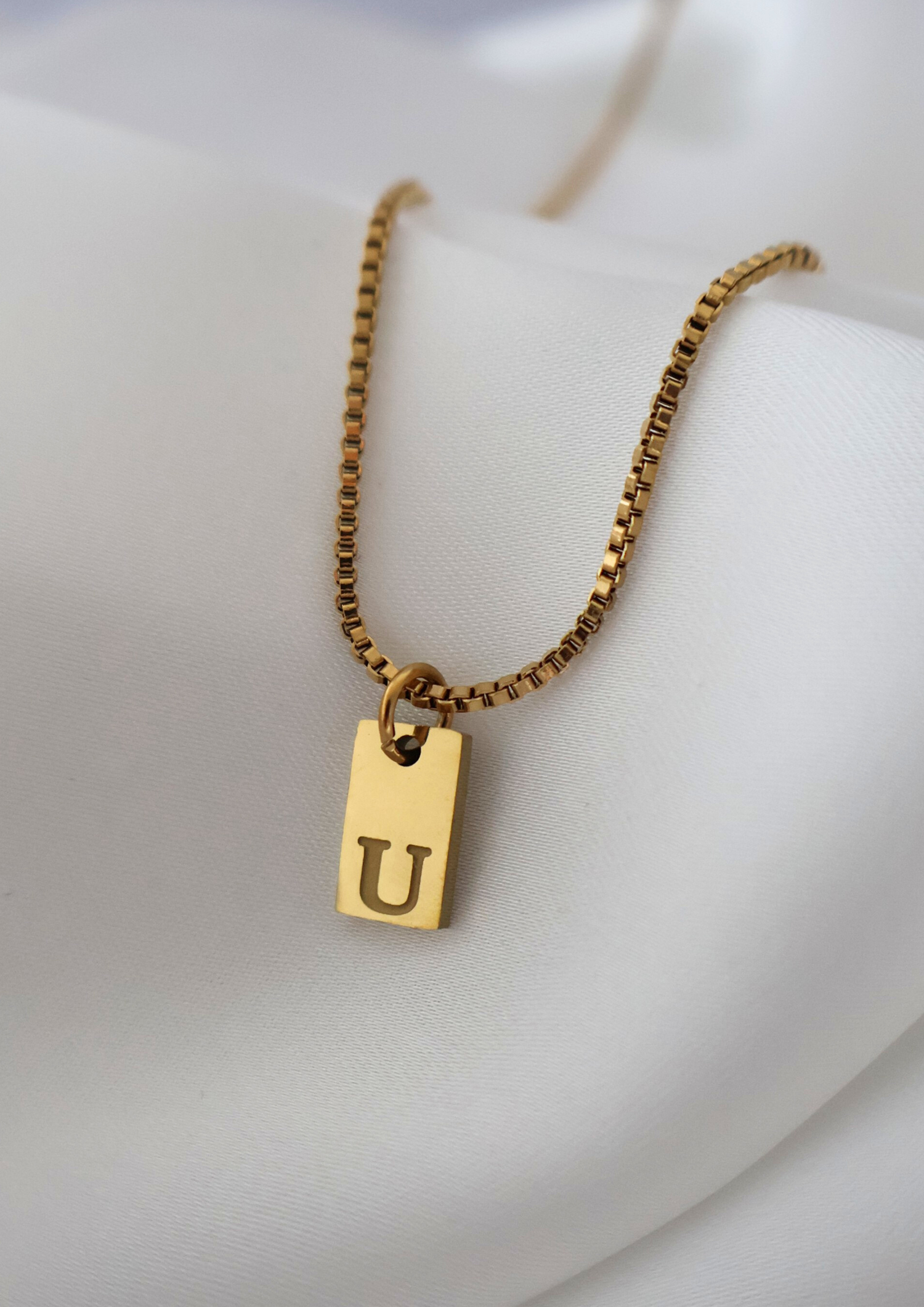 Alpha Halskette I Gold