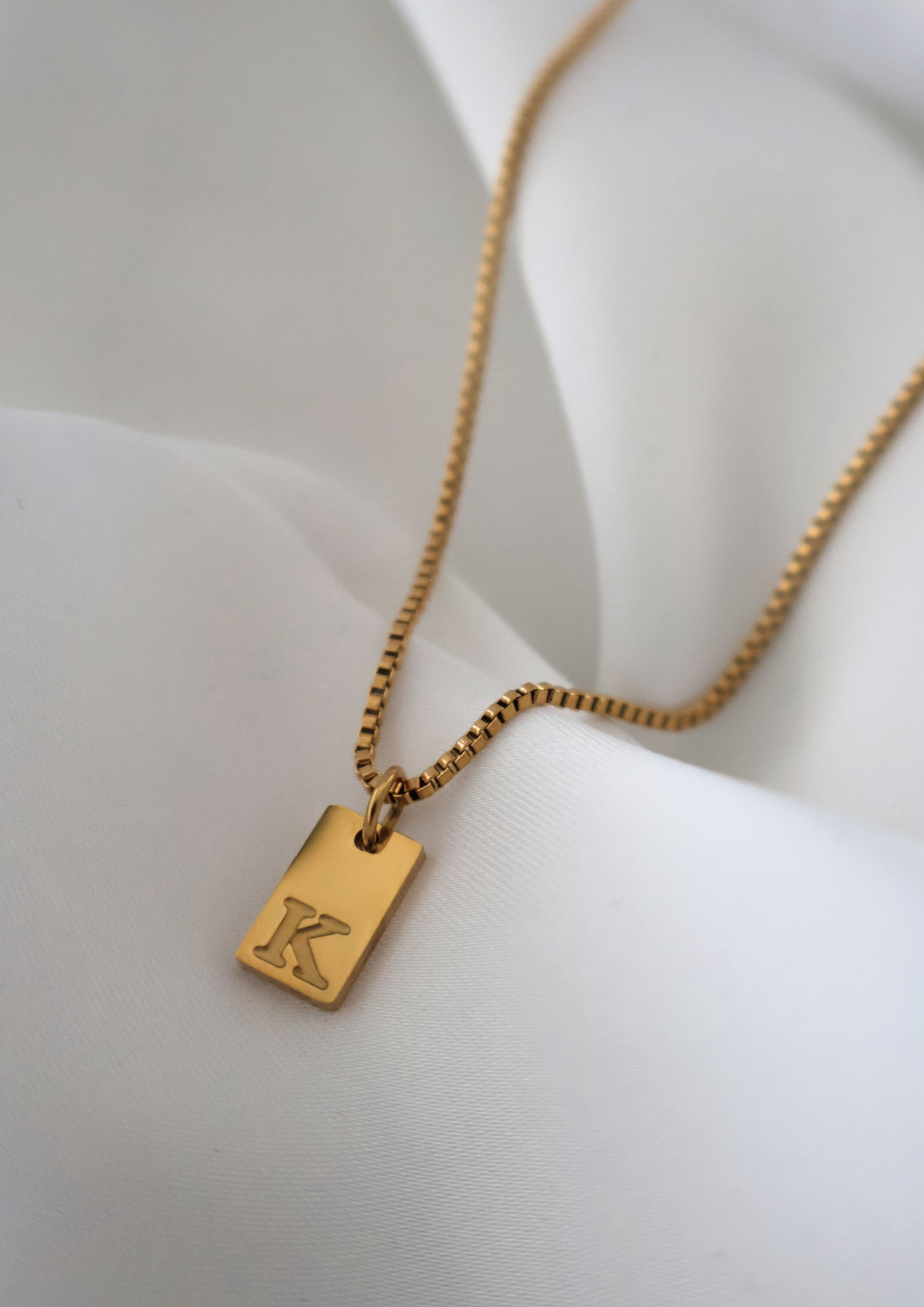 Alpha Halskette I Gold