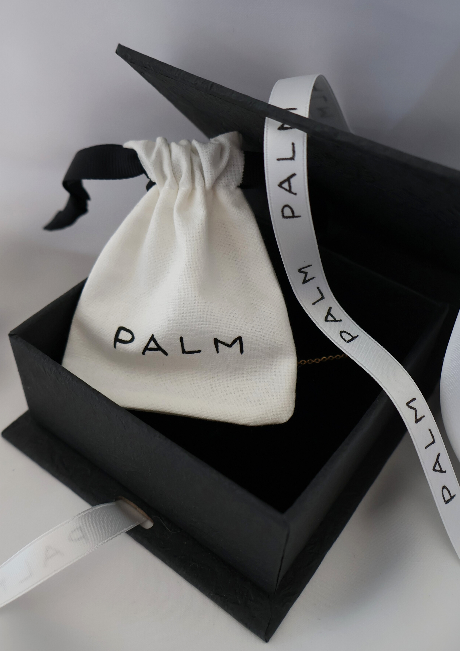 PALM - Geschenkbox I Schwarz