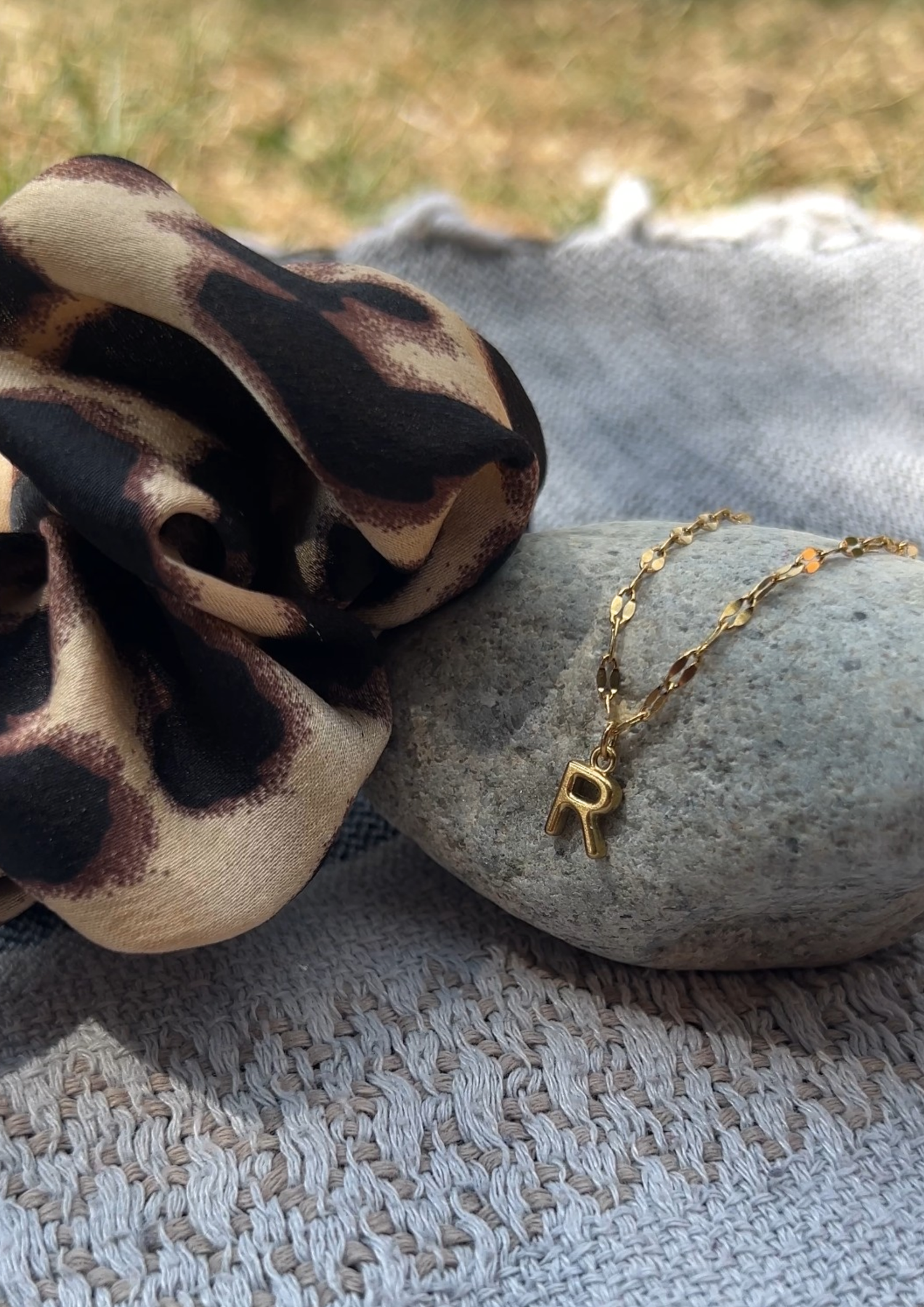 Micro Letter Charm I Gold