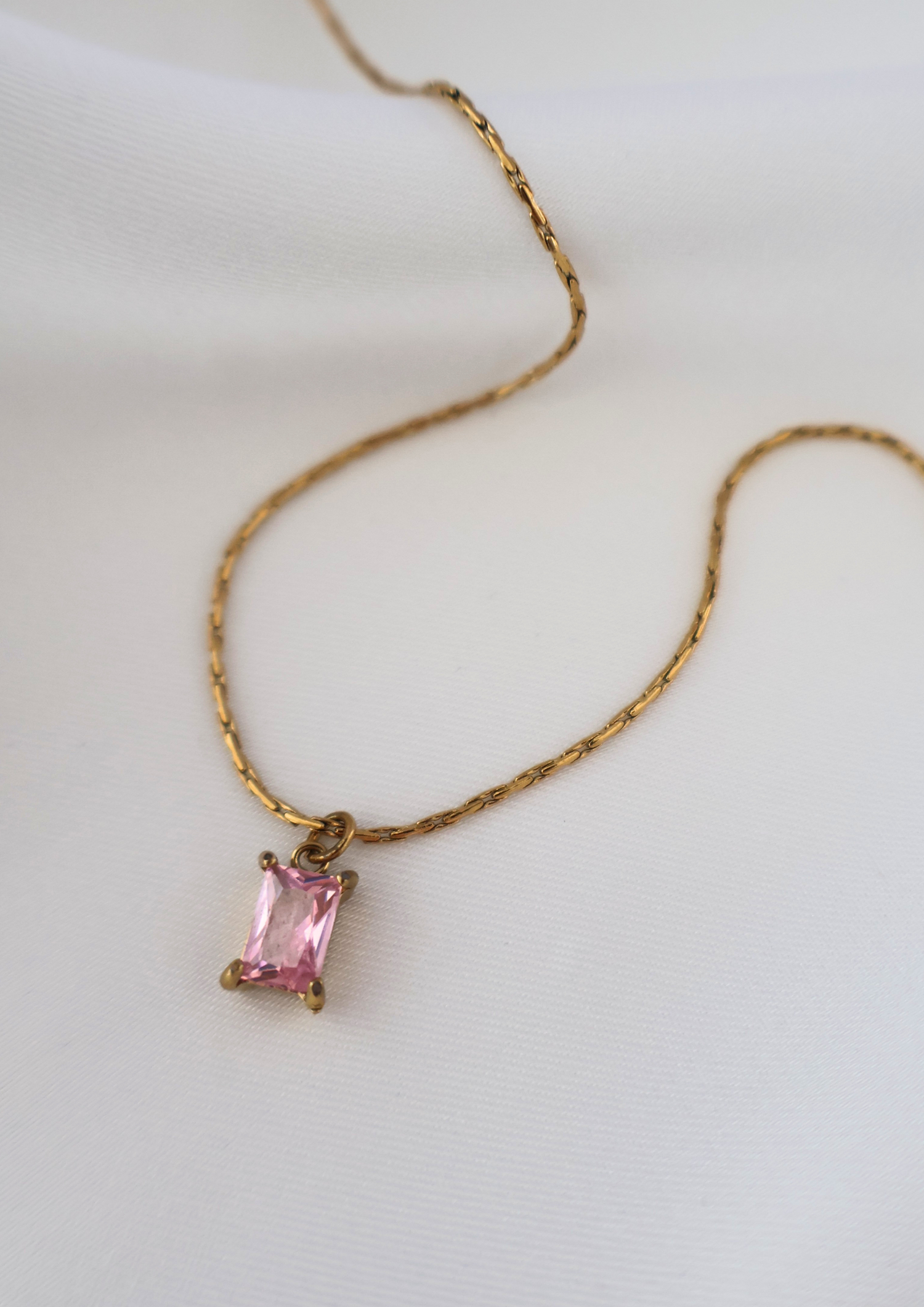 Birthstone Halskette I Gold