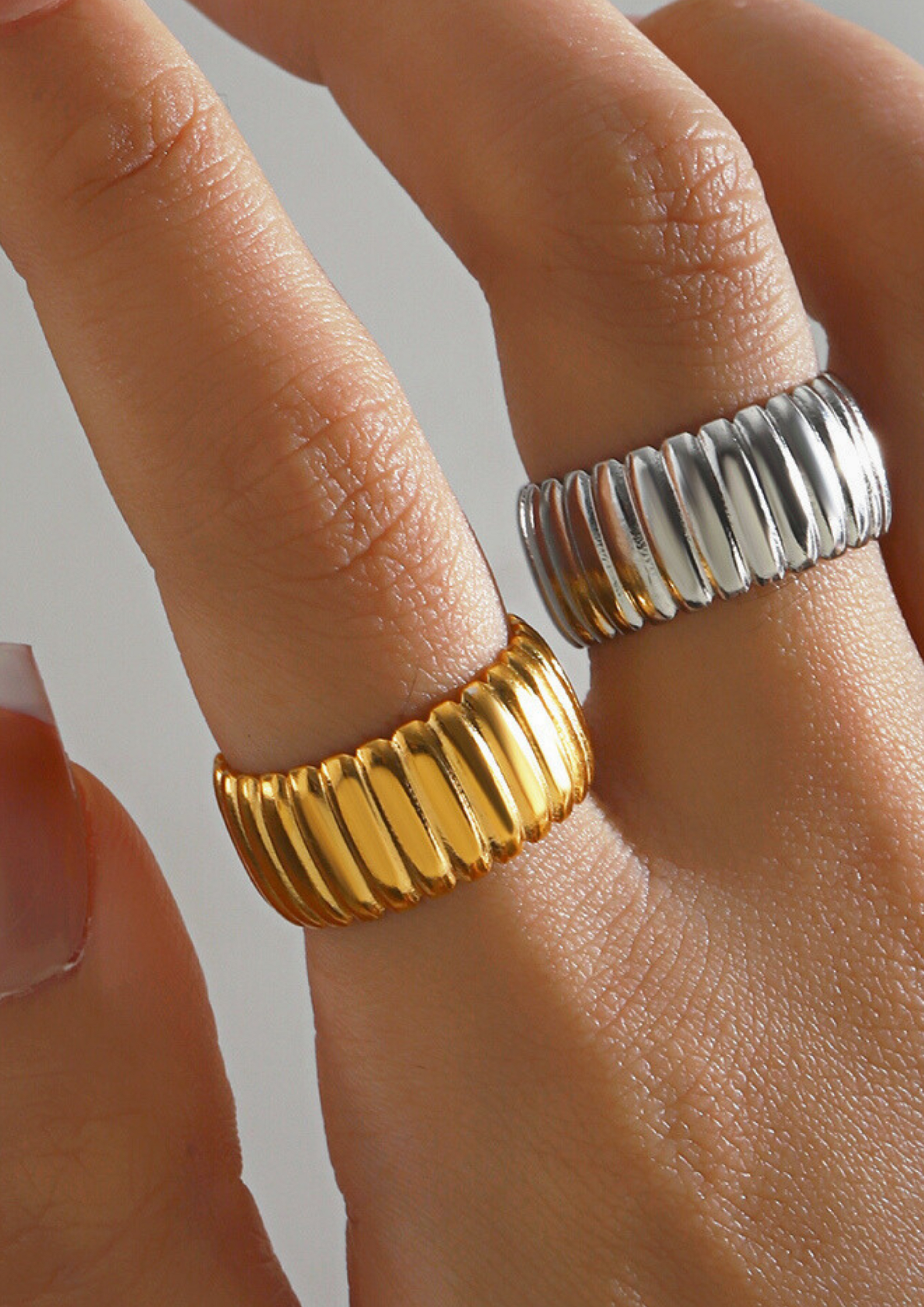 Bold Ring I GOLD