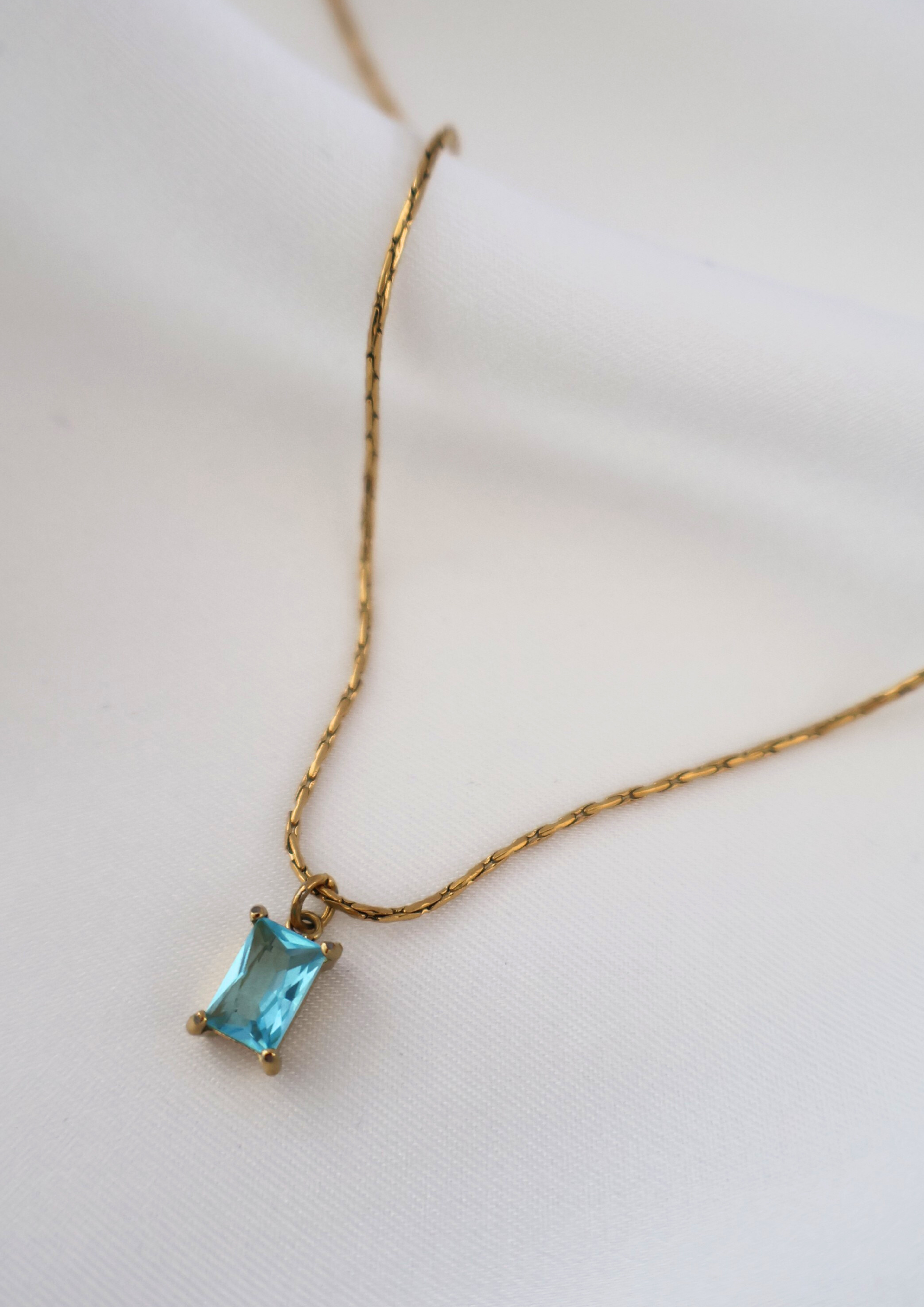 Birthstone Halskette I Gold