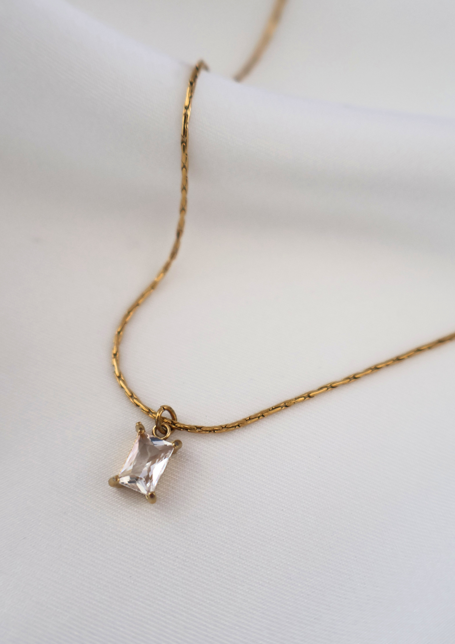 Birthstone Halskette I Gold