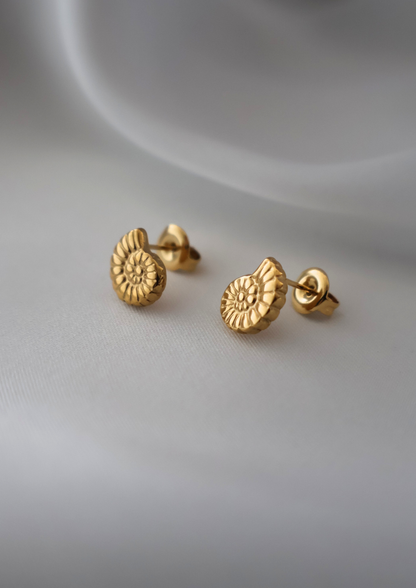 Fossil Ohrstecker I Gold