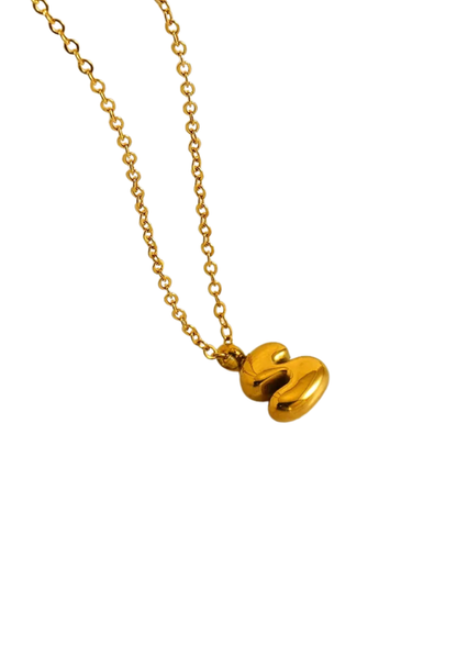 Letter Halskette I Gold