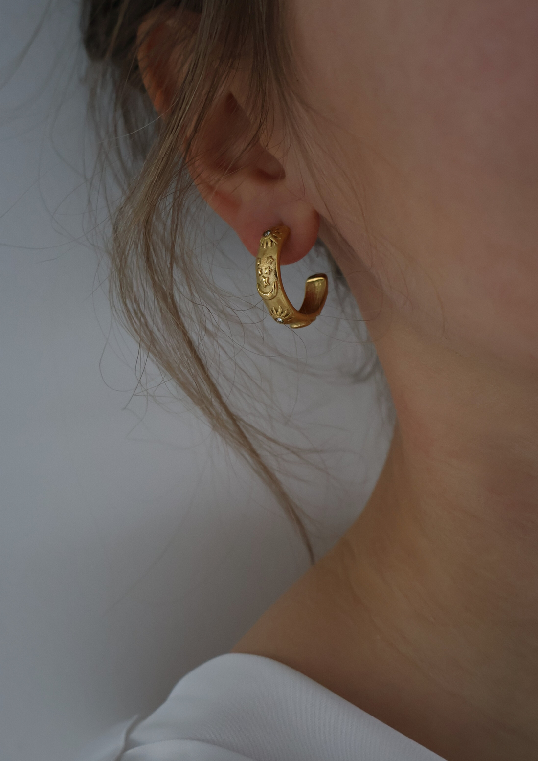 Helia Ohrstecker I Gold