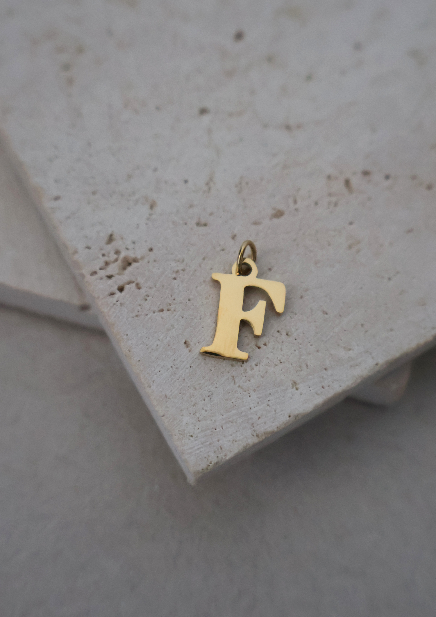 Grace Letter Halskette I GOLD