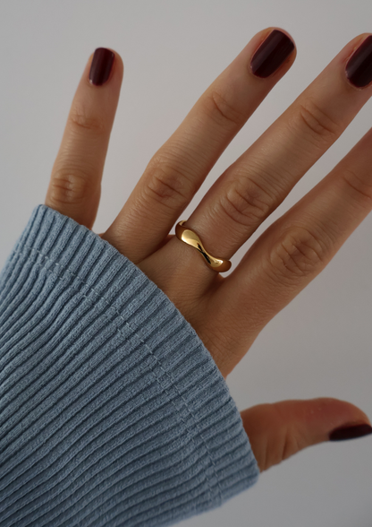 Faye Ring I Gold