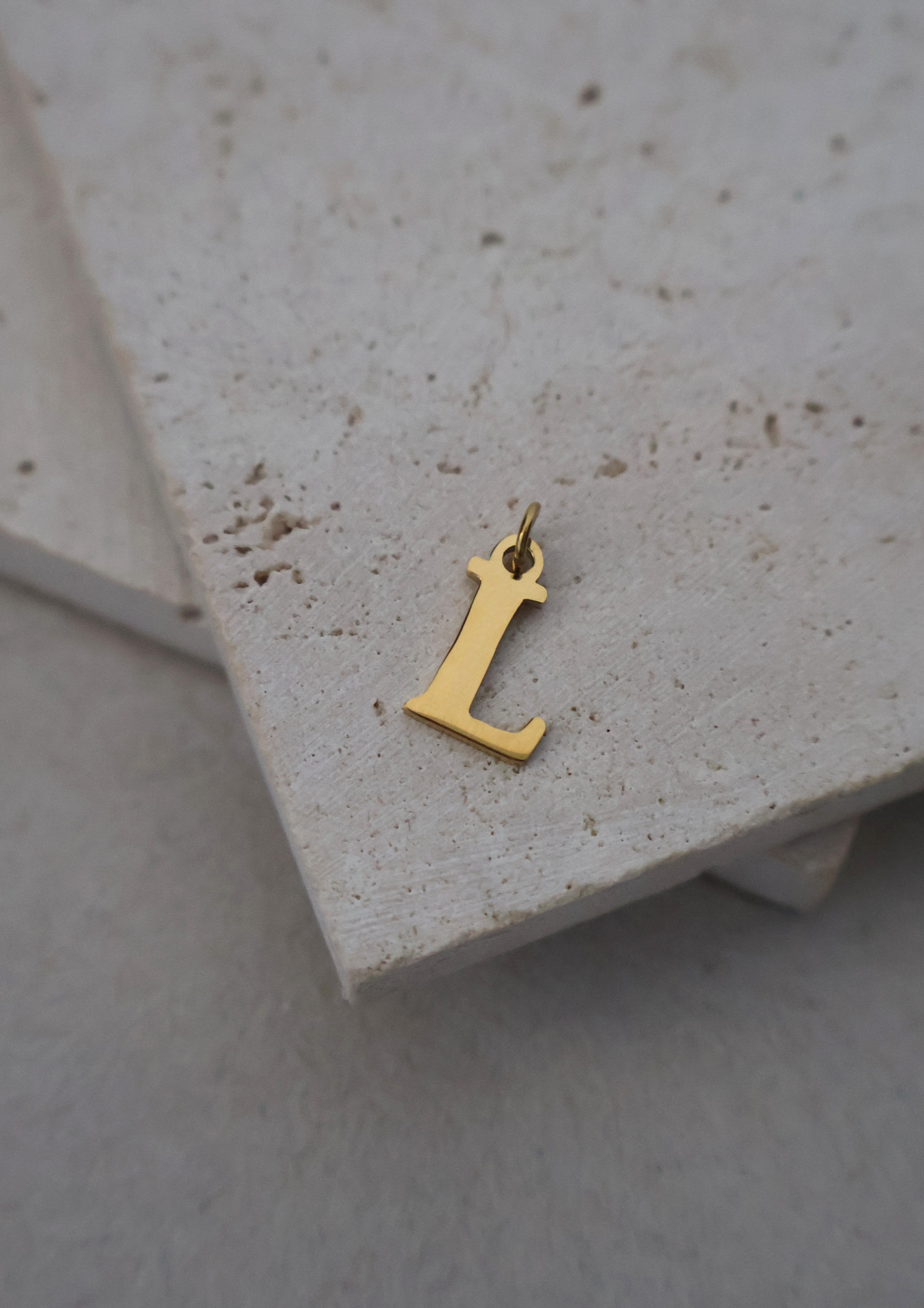 Grace Letter Halskette I GOLD