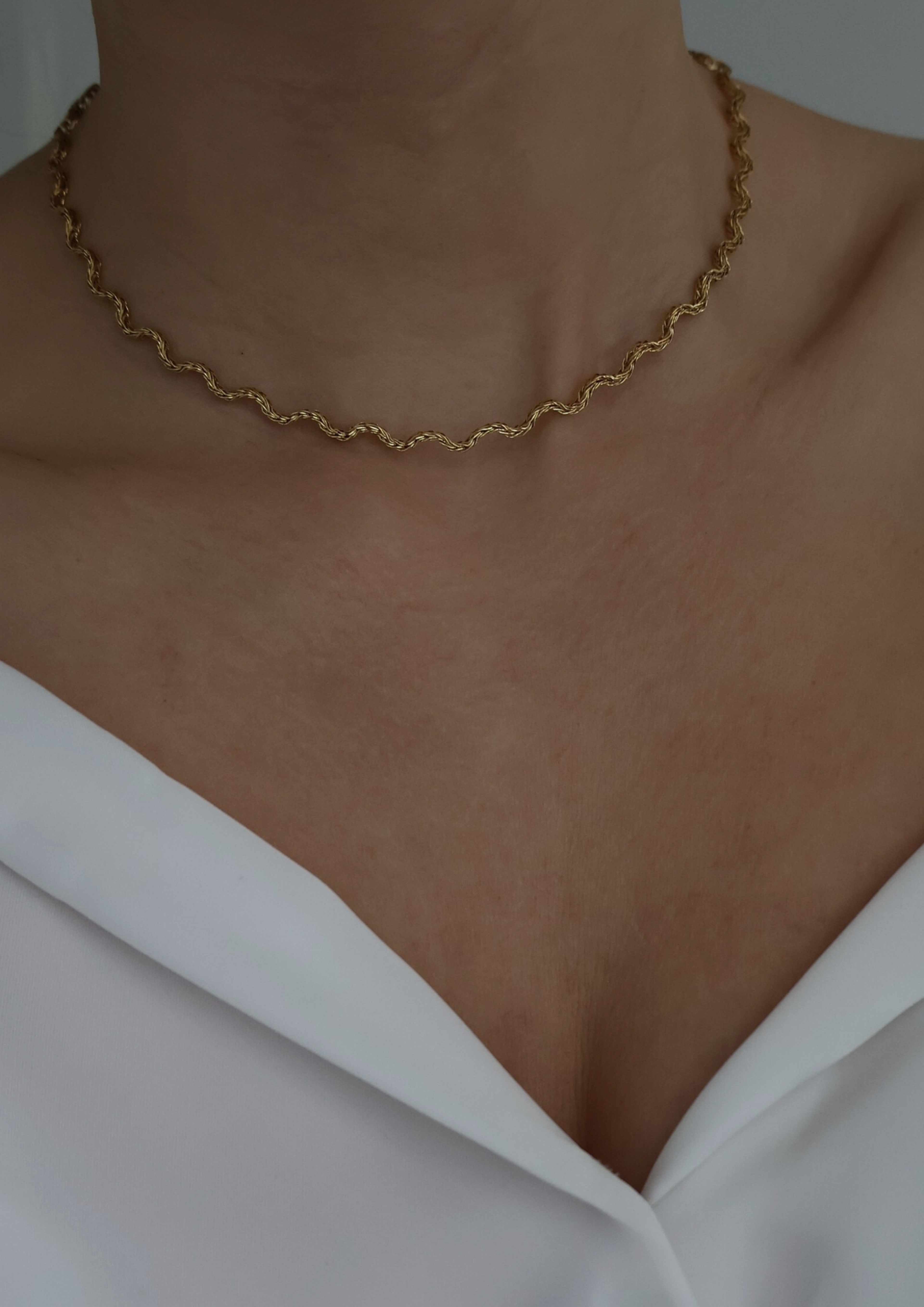Wave Halskette I Gold