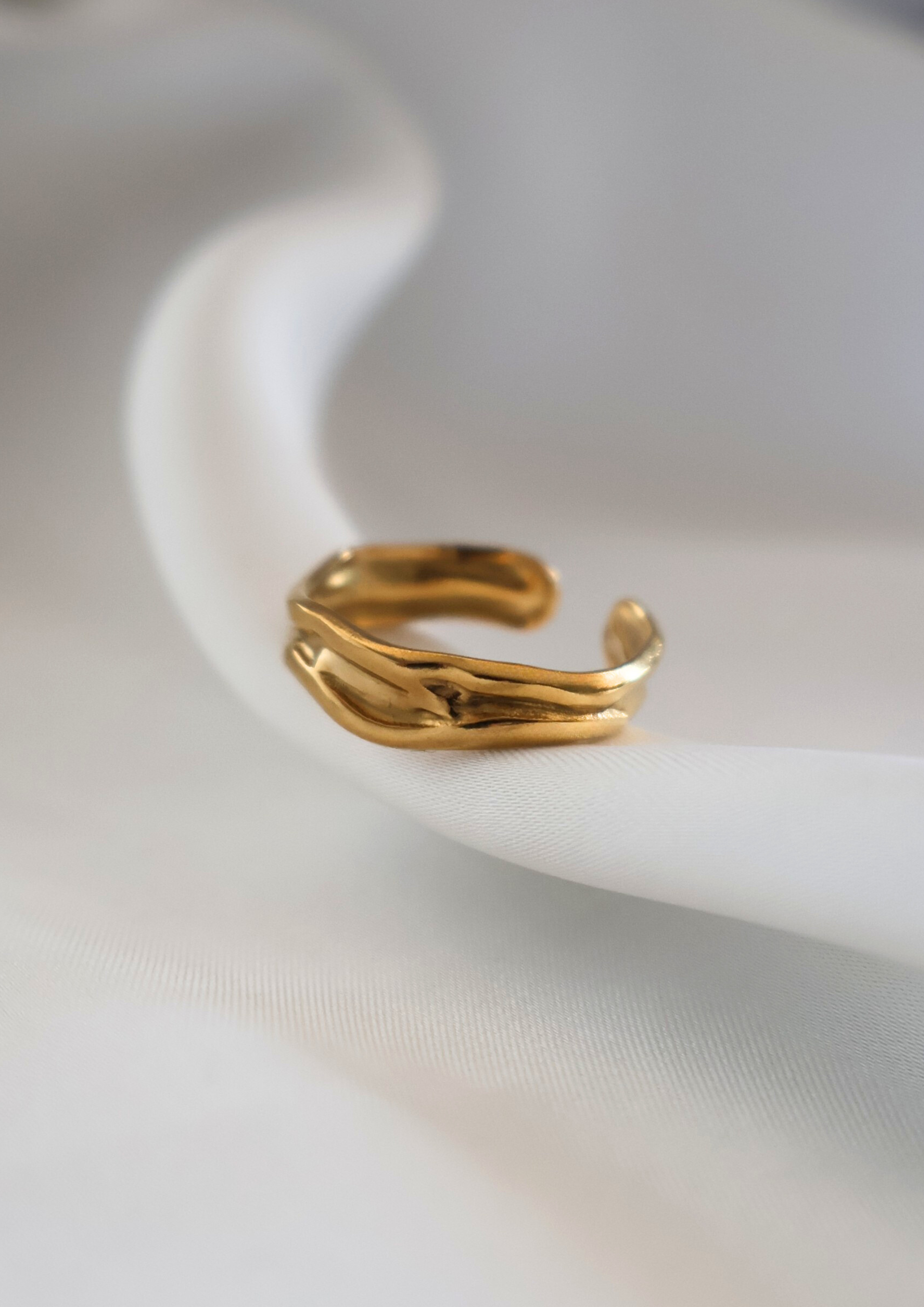 Flow Ring I Gold