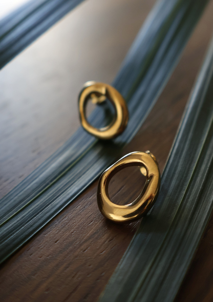 Ovalea Ohrstecker I Gold