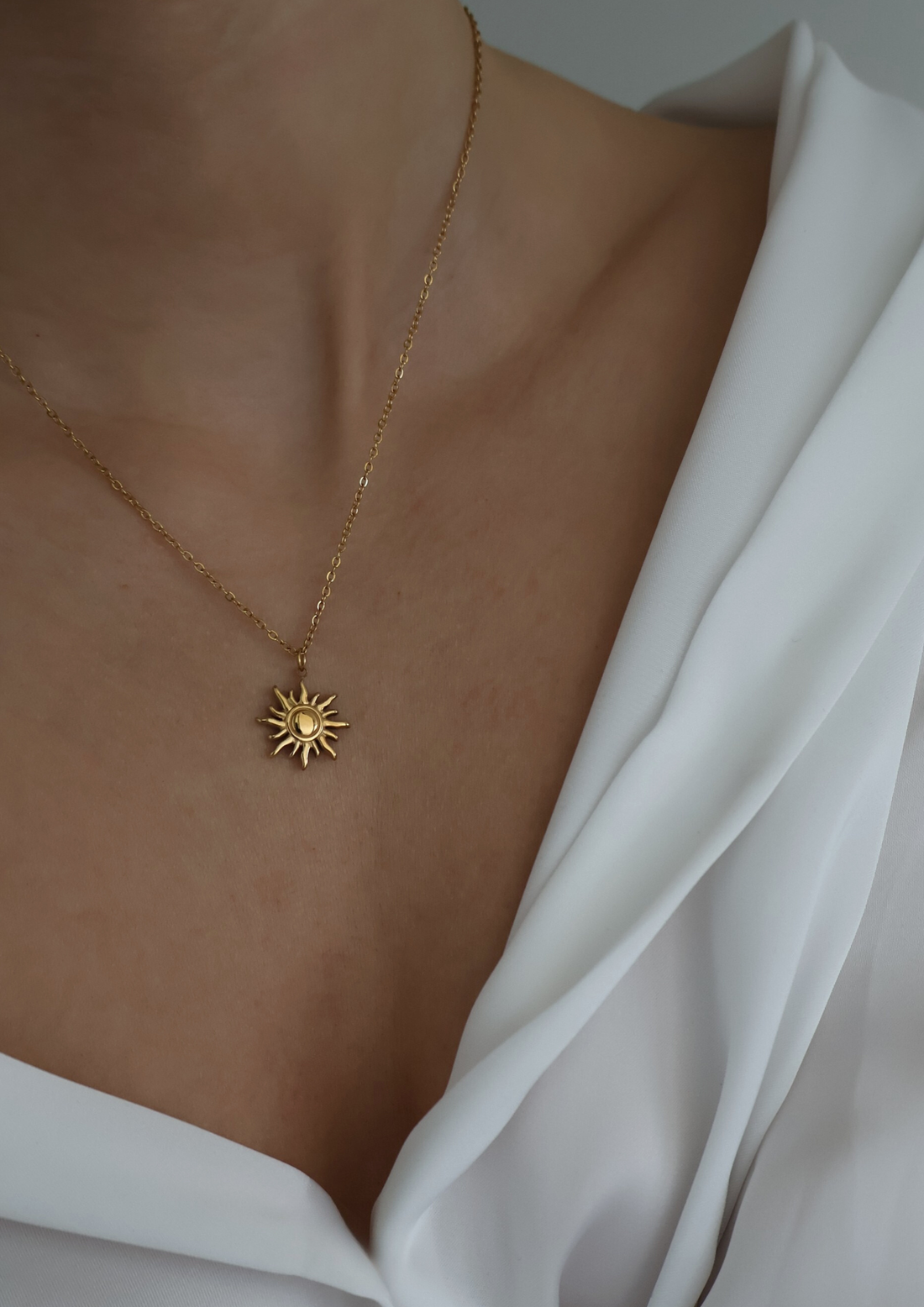 Virela Halskette I Gold