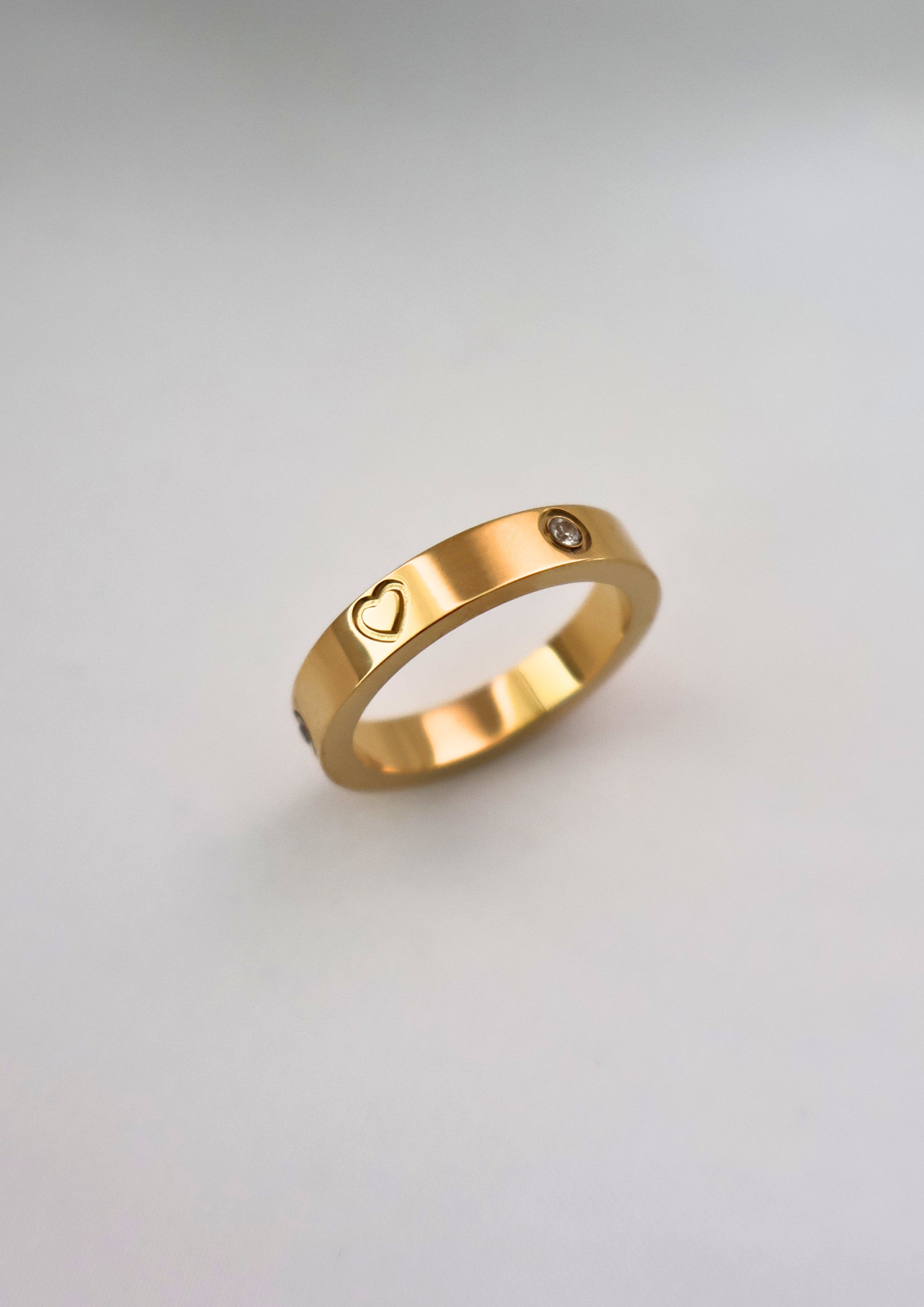 Golden Heart Ring I Gold