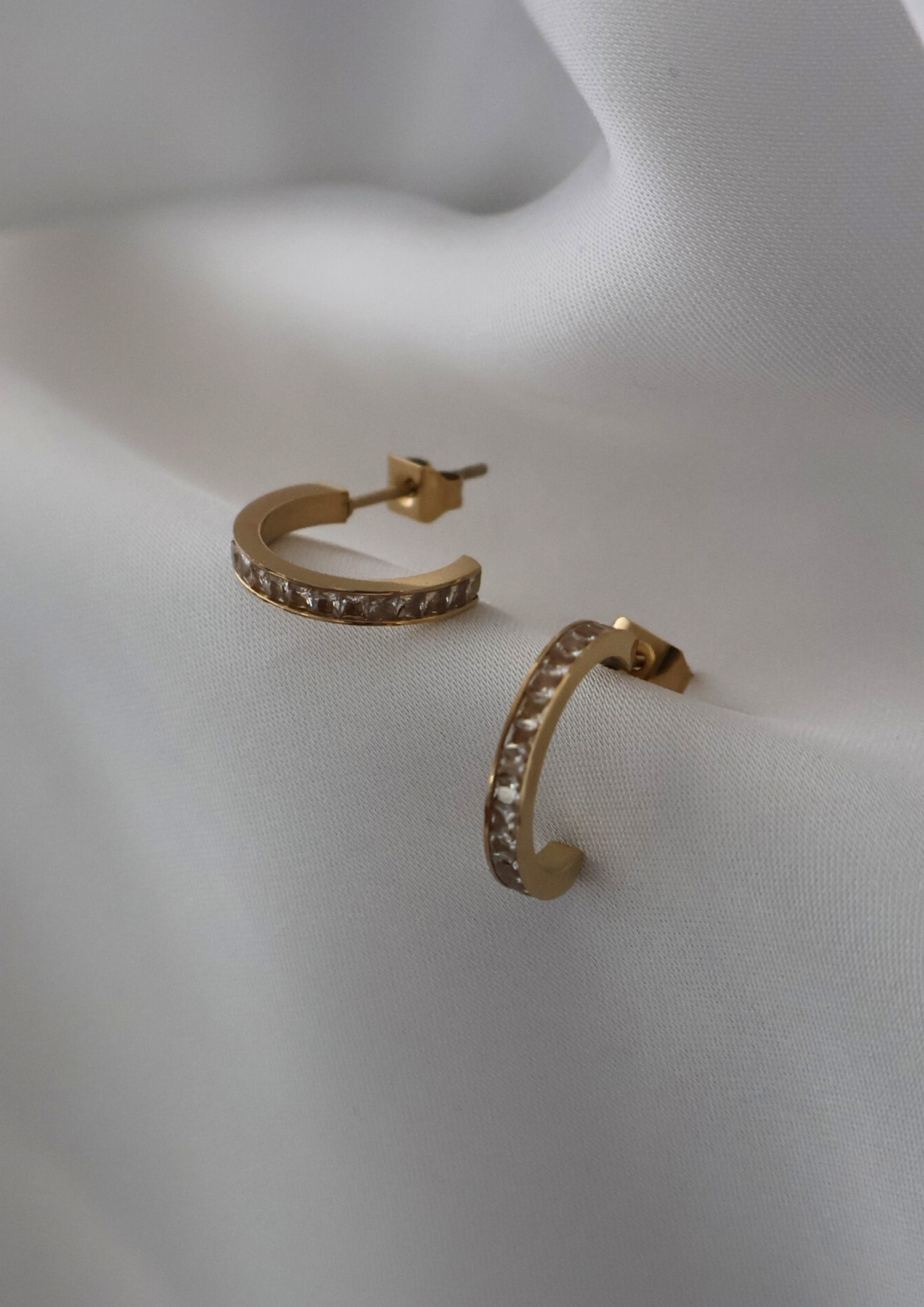 Lumia Ohrstecker I GOLD