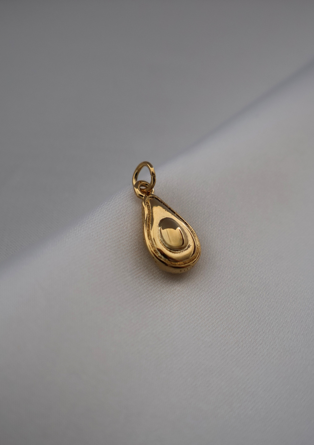 Avocado Charm I GOLD