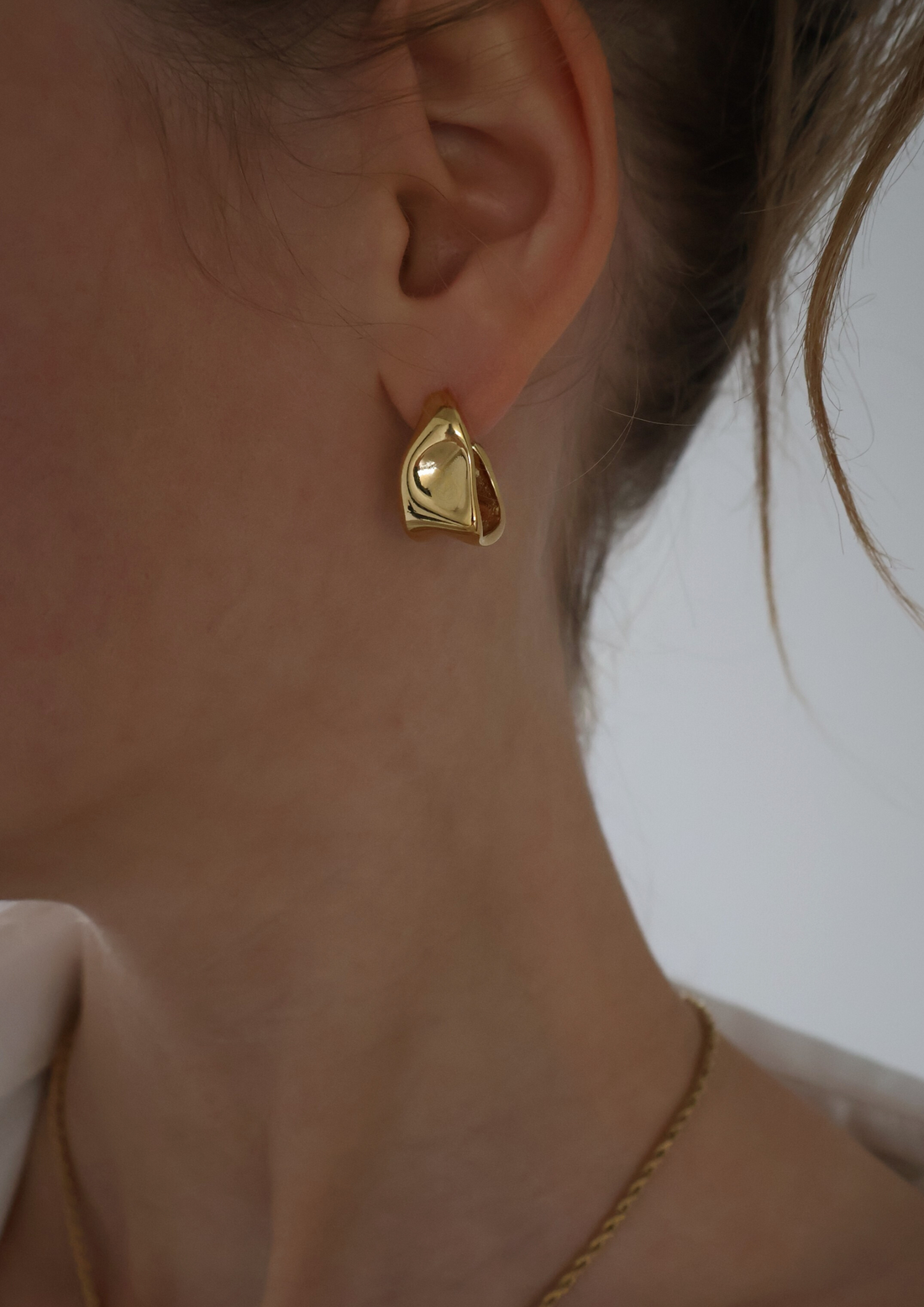 Sculpted Ohrstecker I GOLD