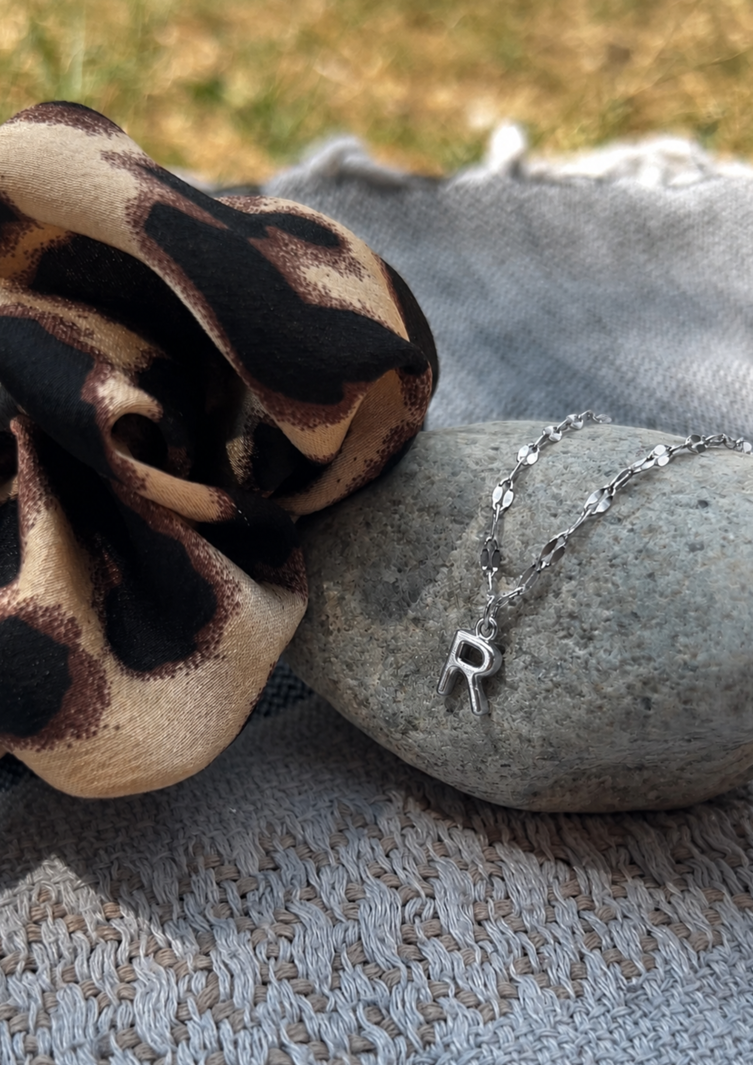 Micro Letter Charm I Silber