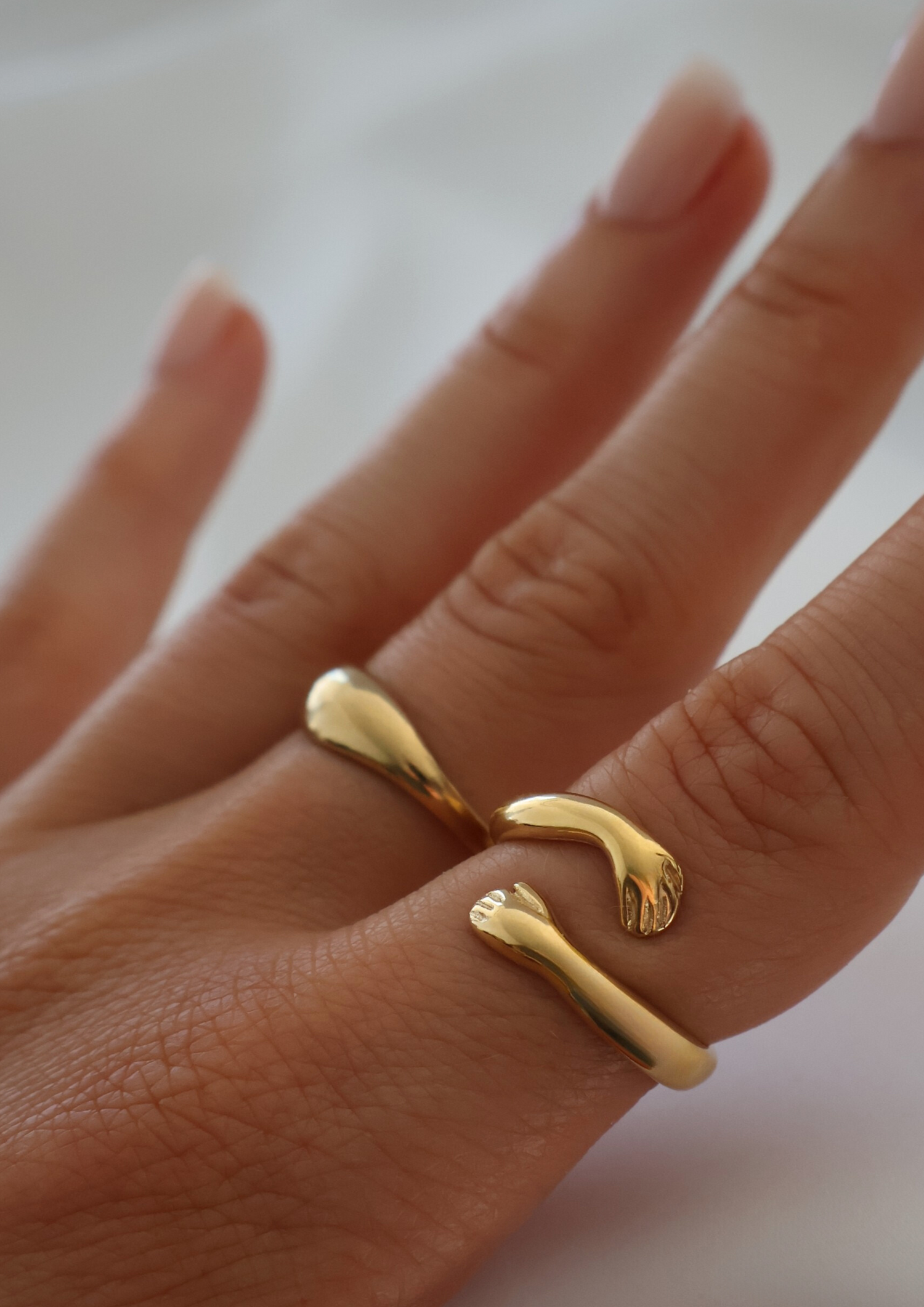 Hug Me Ring I GOLD