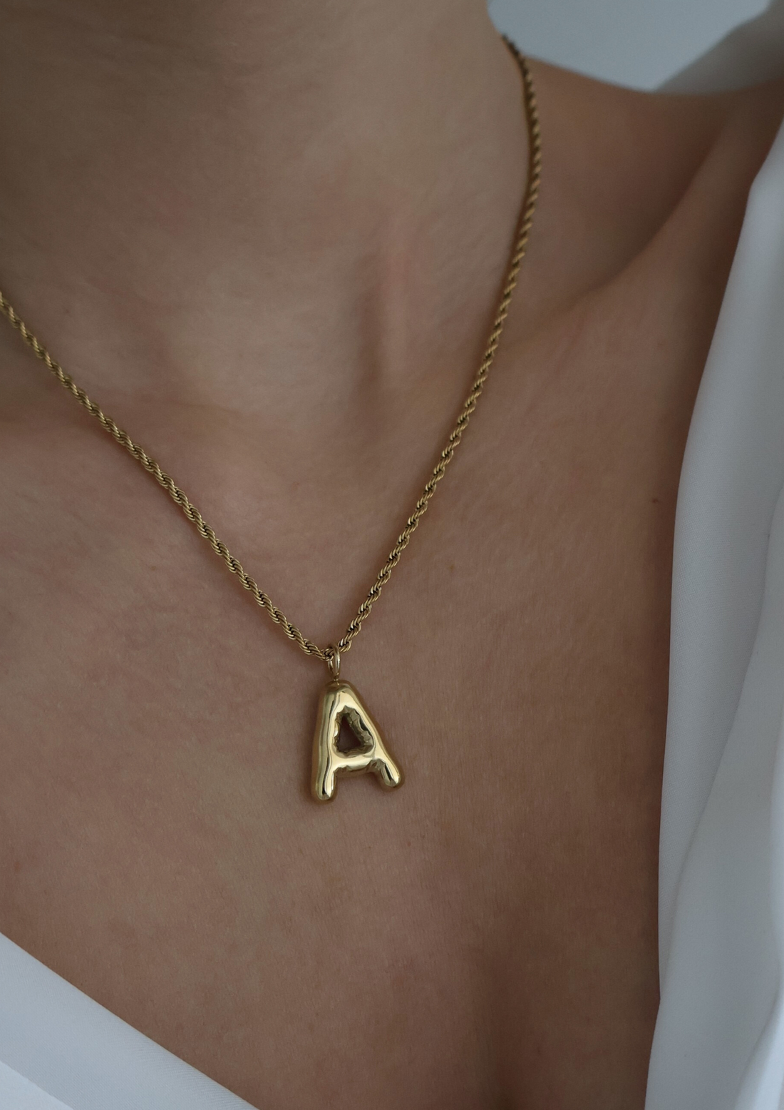 Letter Charm I Gold