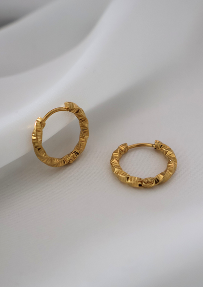 Velia Earrings I Gold