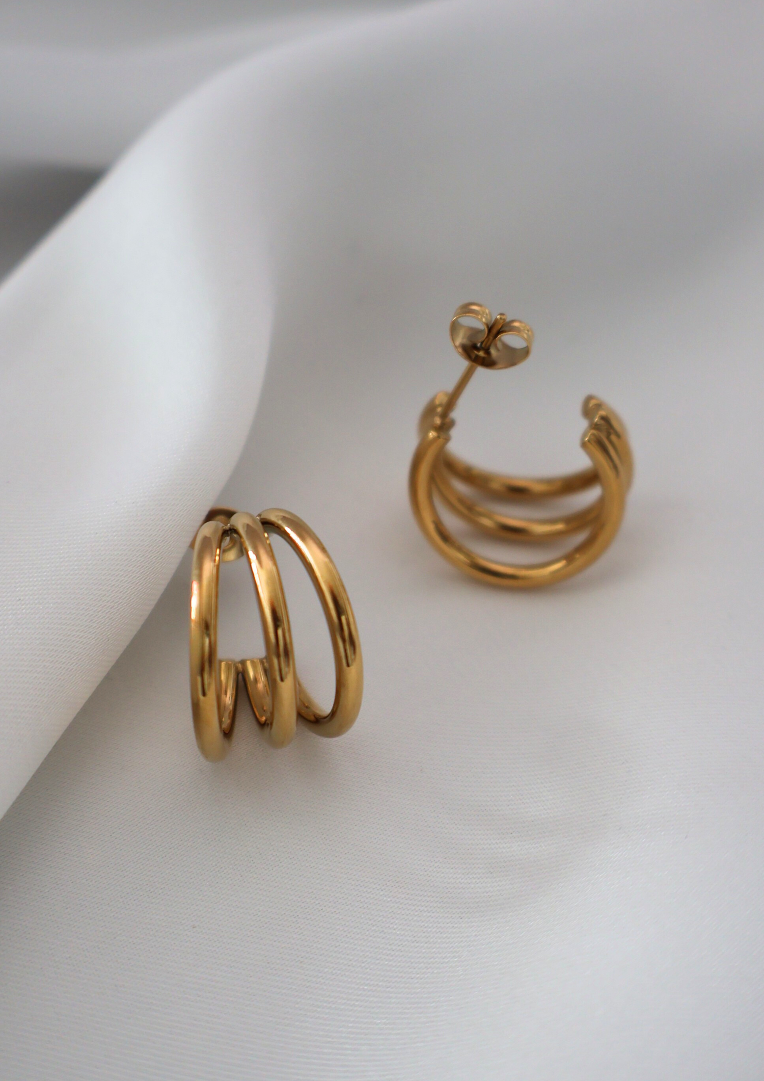 Luna Loop Ohrstecker I Gold