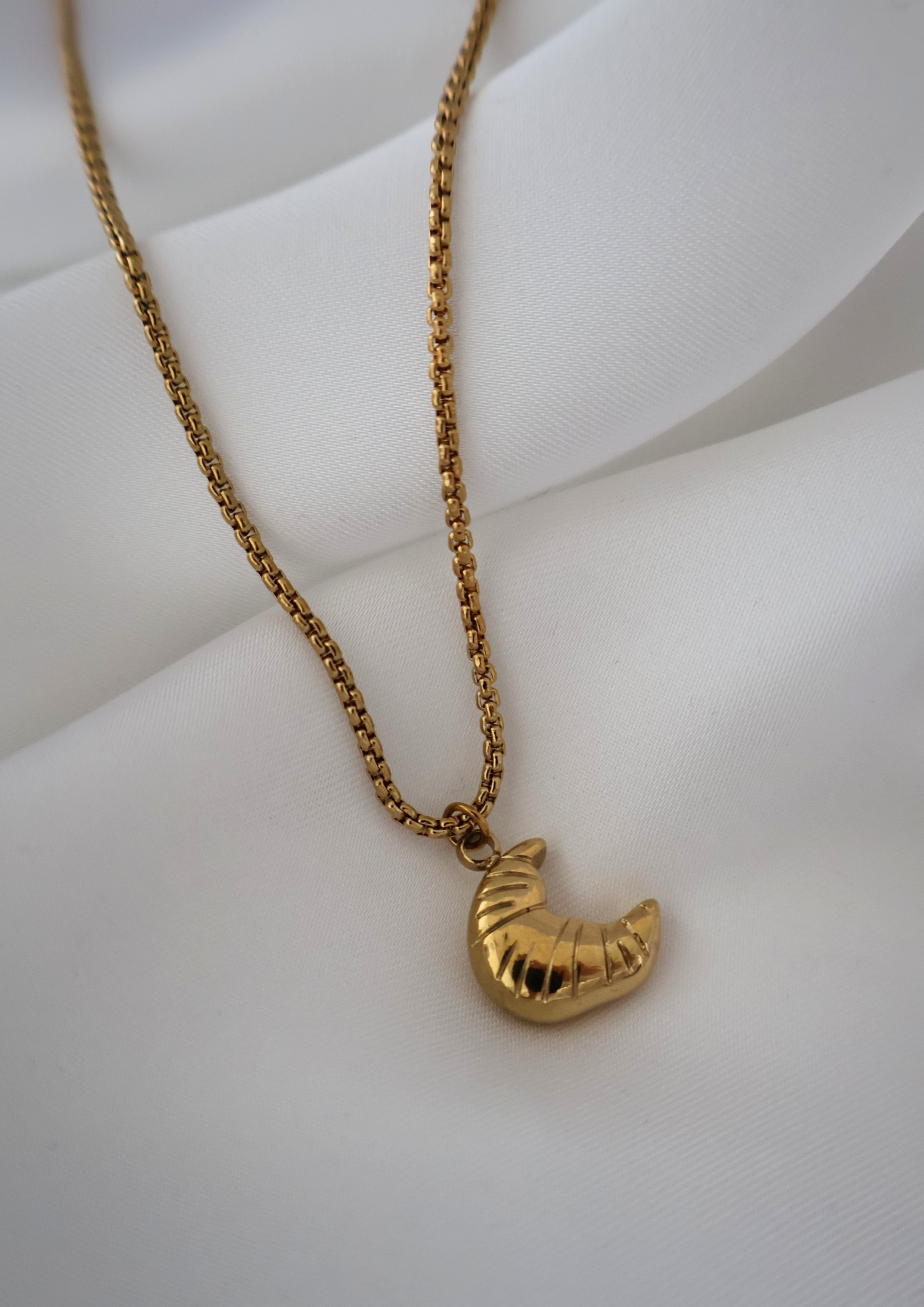 Croissant Halskette I Gold
