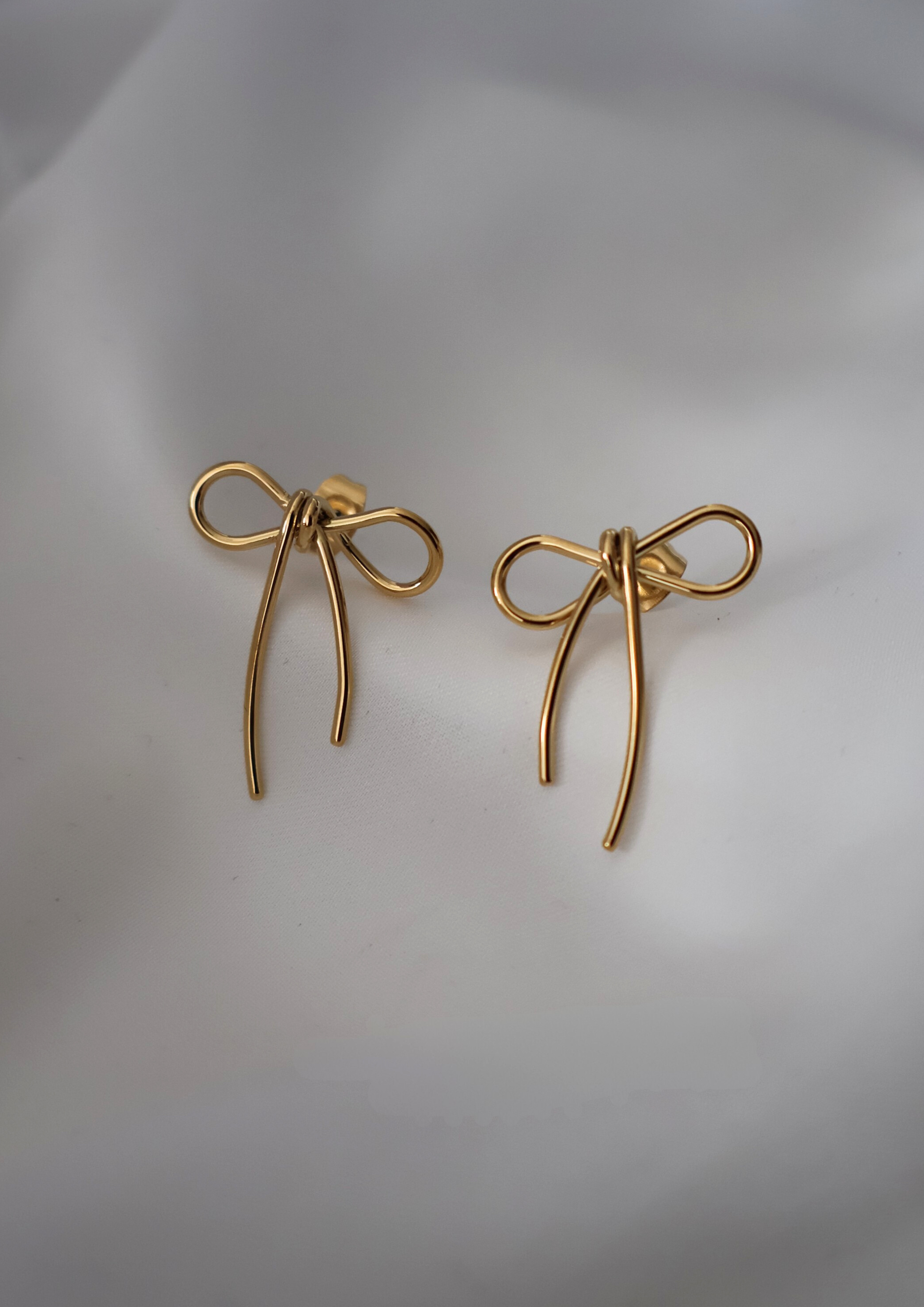 Linea Ohrstecker I Gold