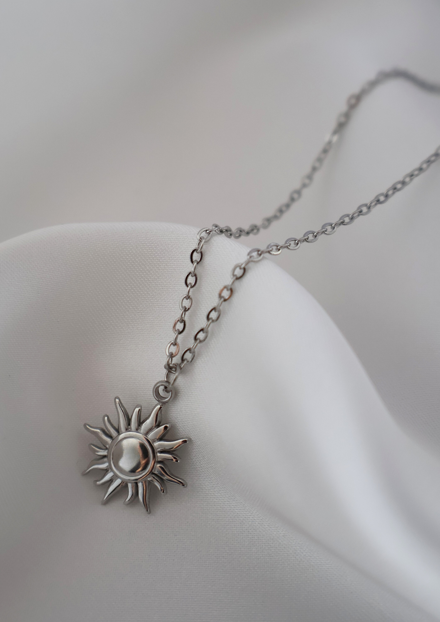 Virela Halskette I Silber