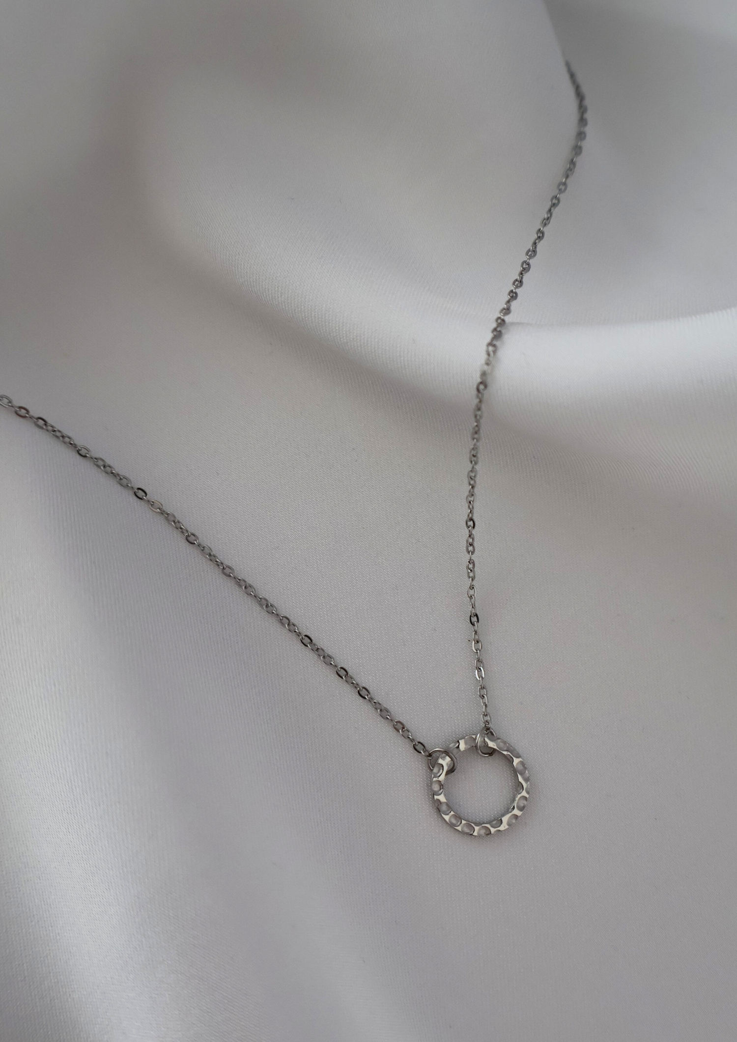 Raya Halskette I Silber