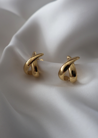 Cross Ohrstecker I Gold