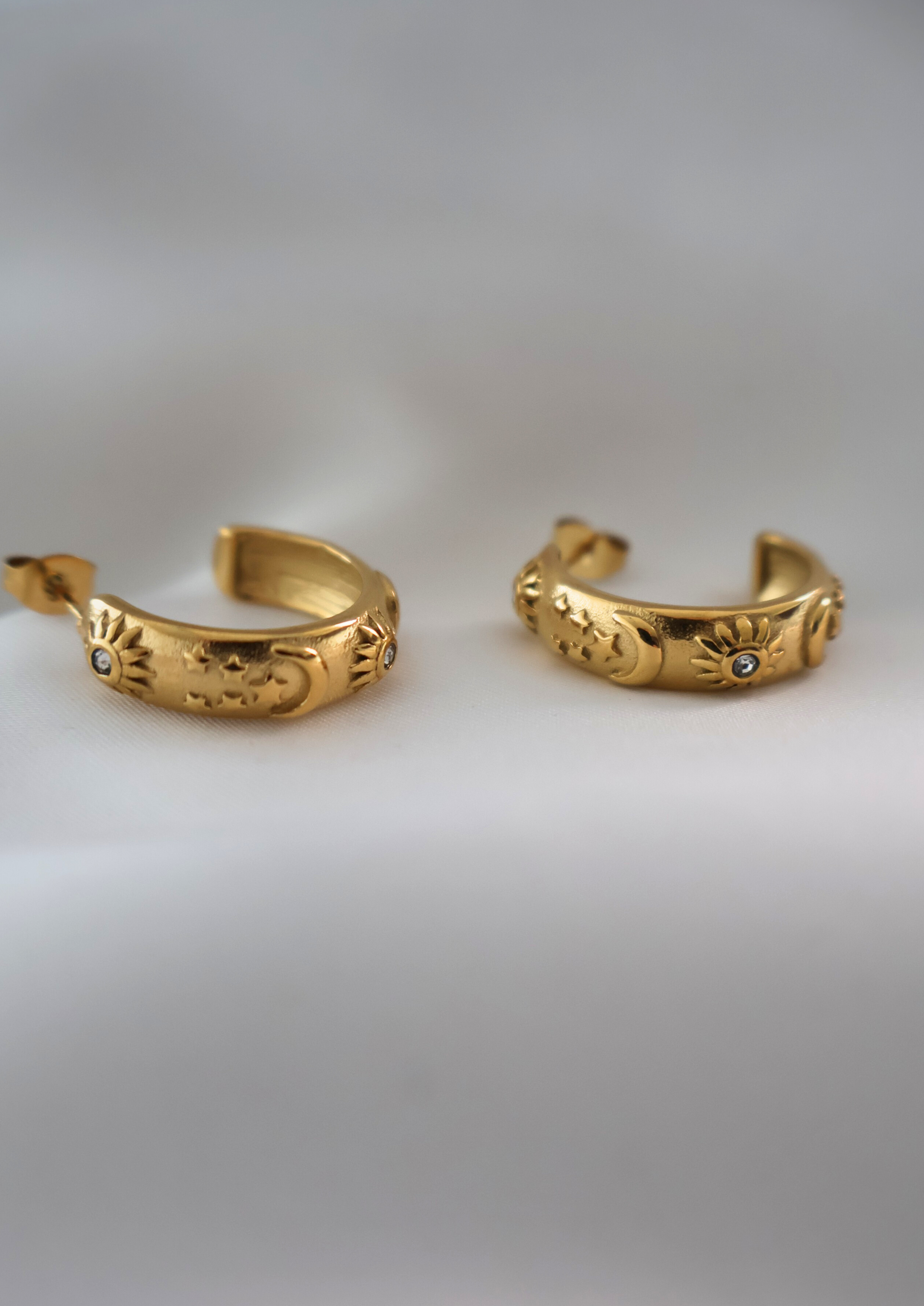 Helia Ohrstecker I Gold