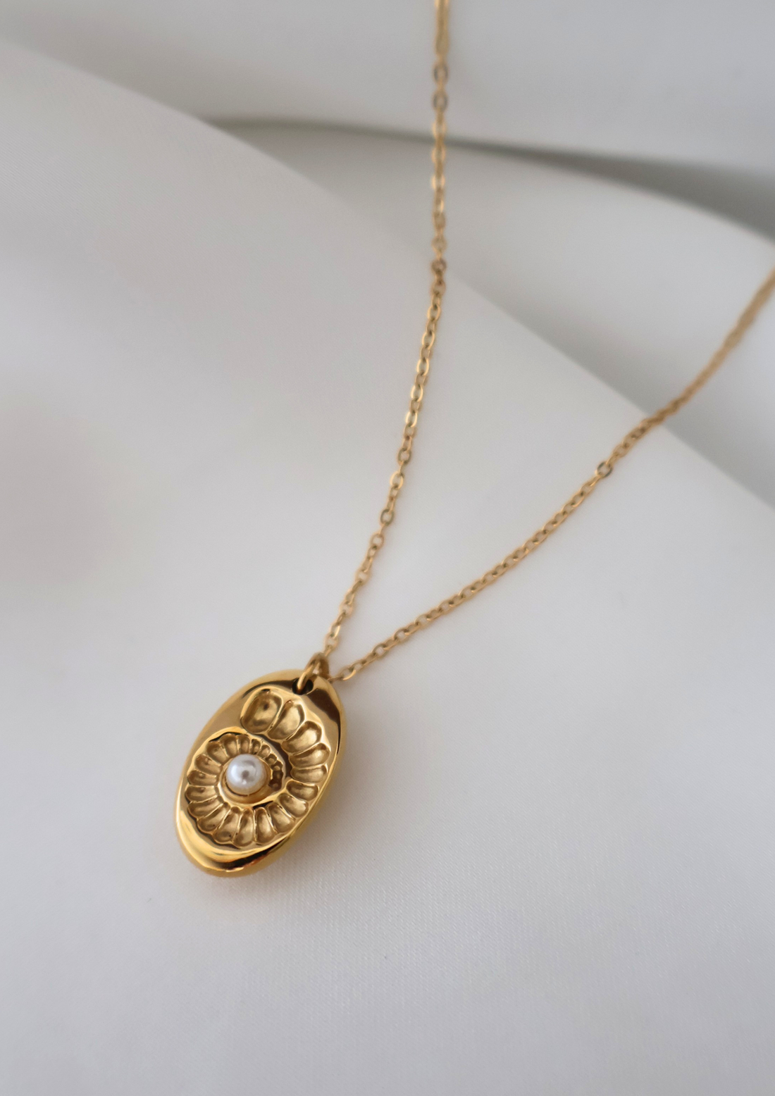 Nola Halskette I Gold