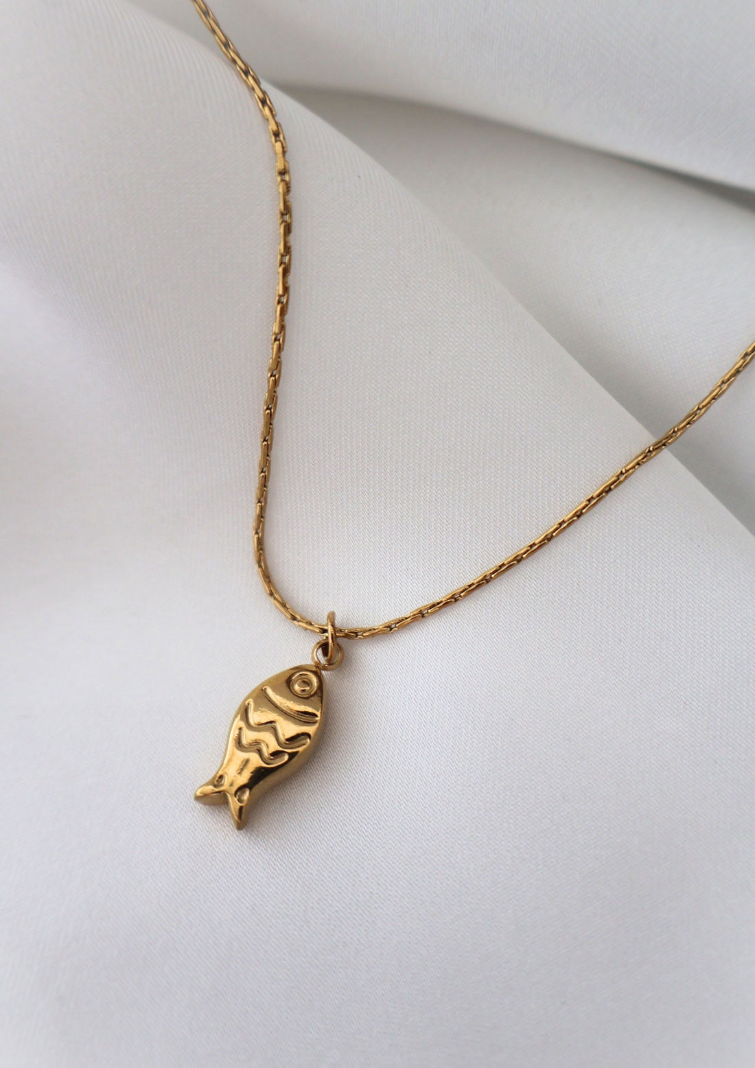 Fish Halskette I Gold
